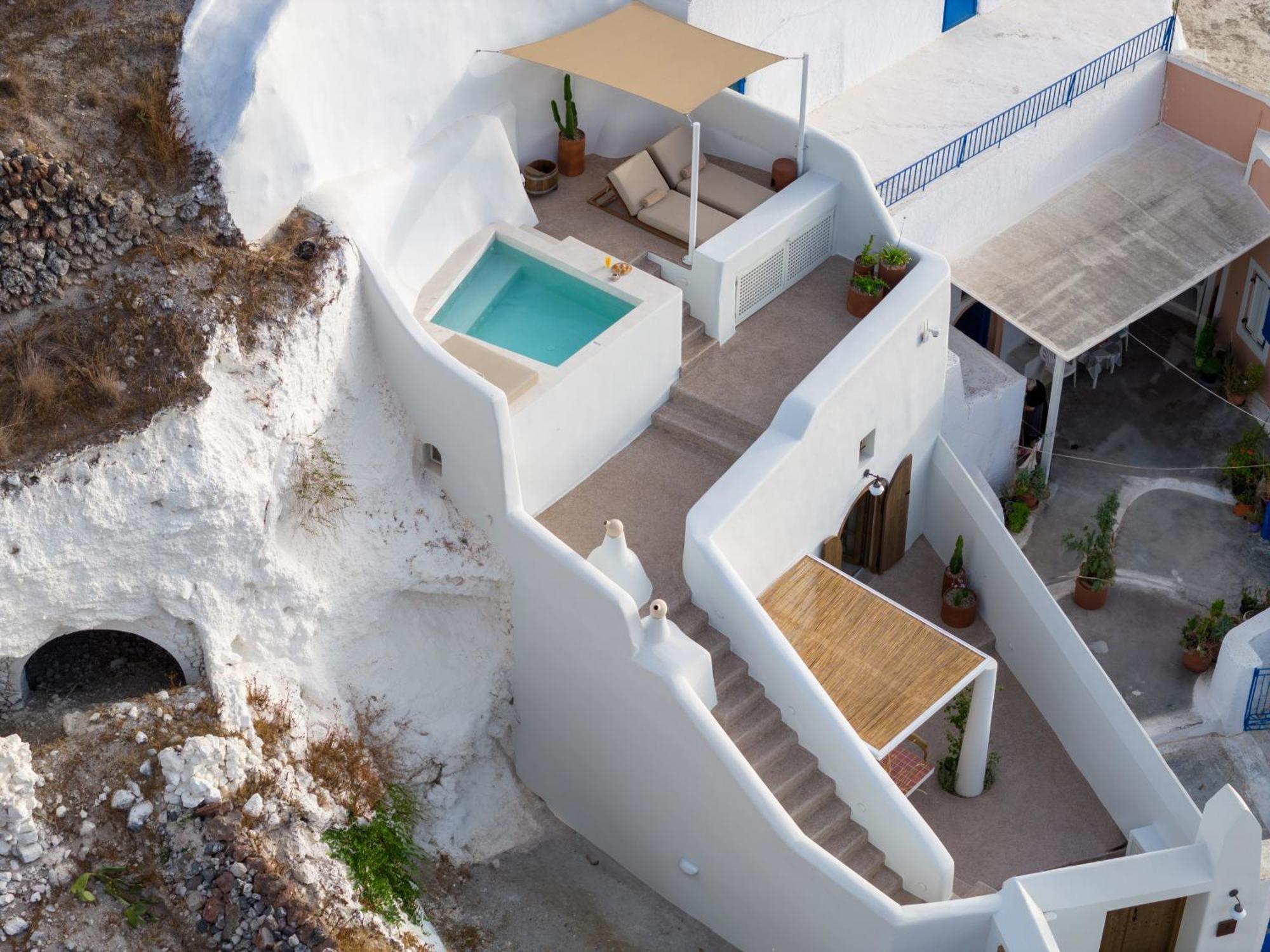 Kanava Cave Winery Messaria (Santorini)
