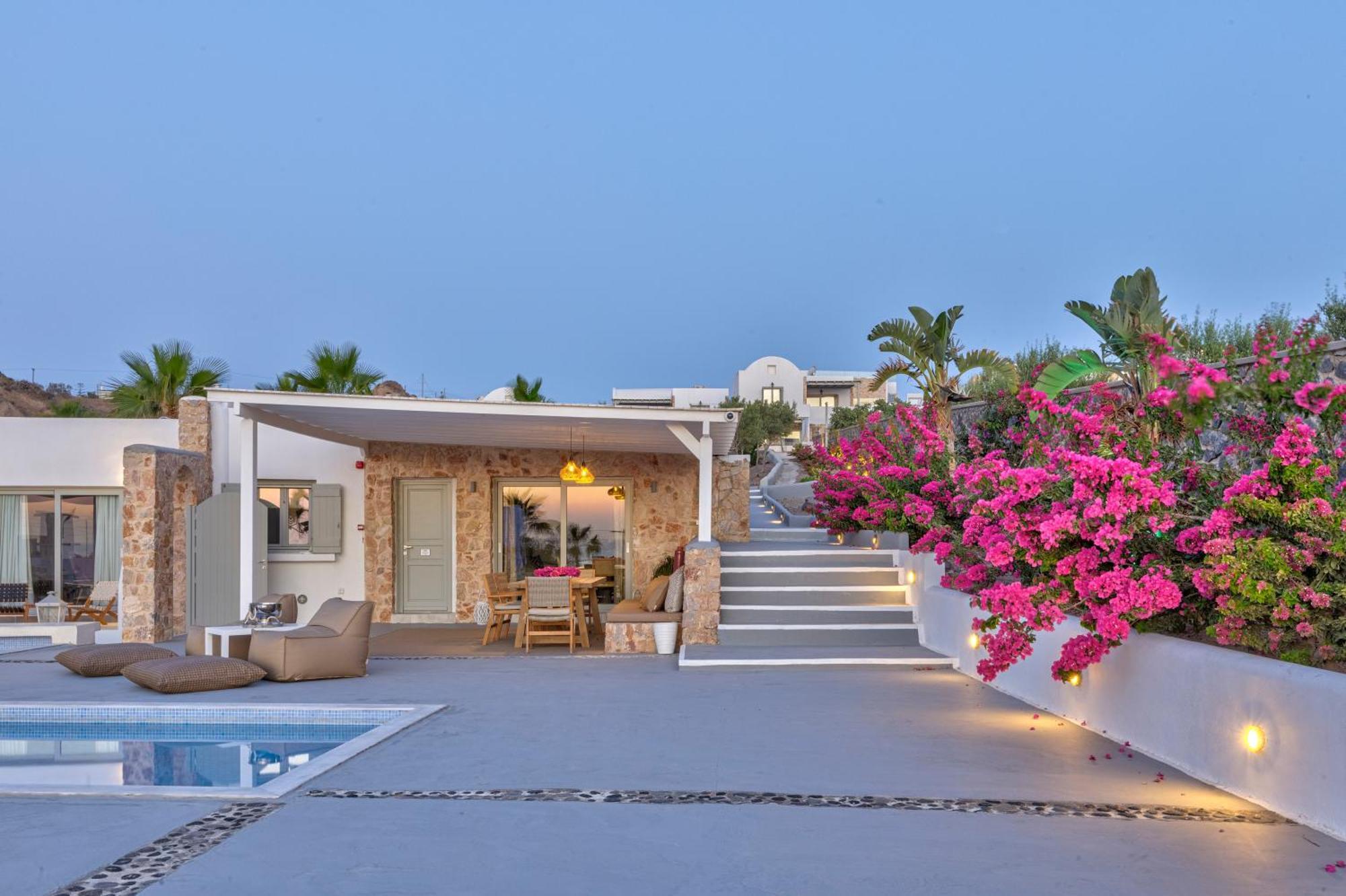 Desiterra & Hotel Fira (Santorini)