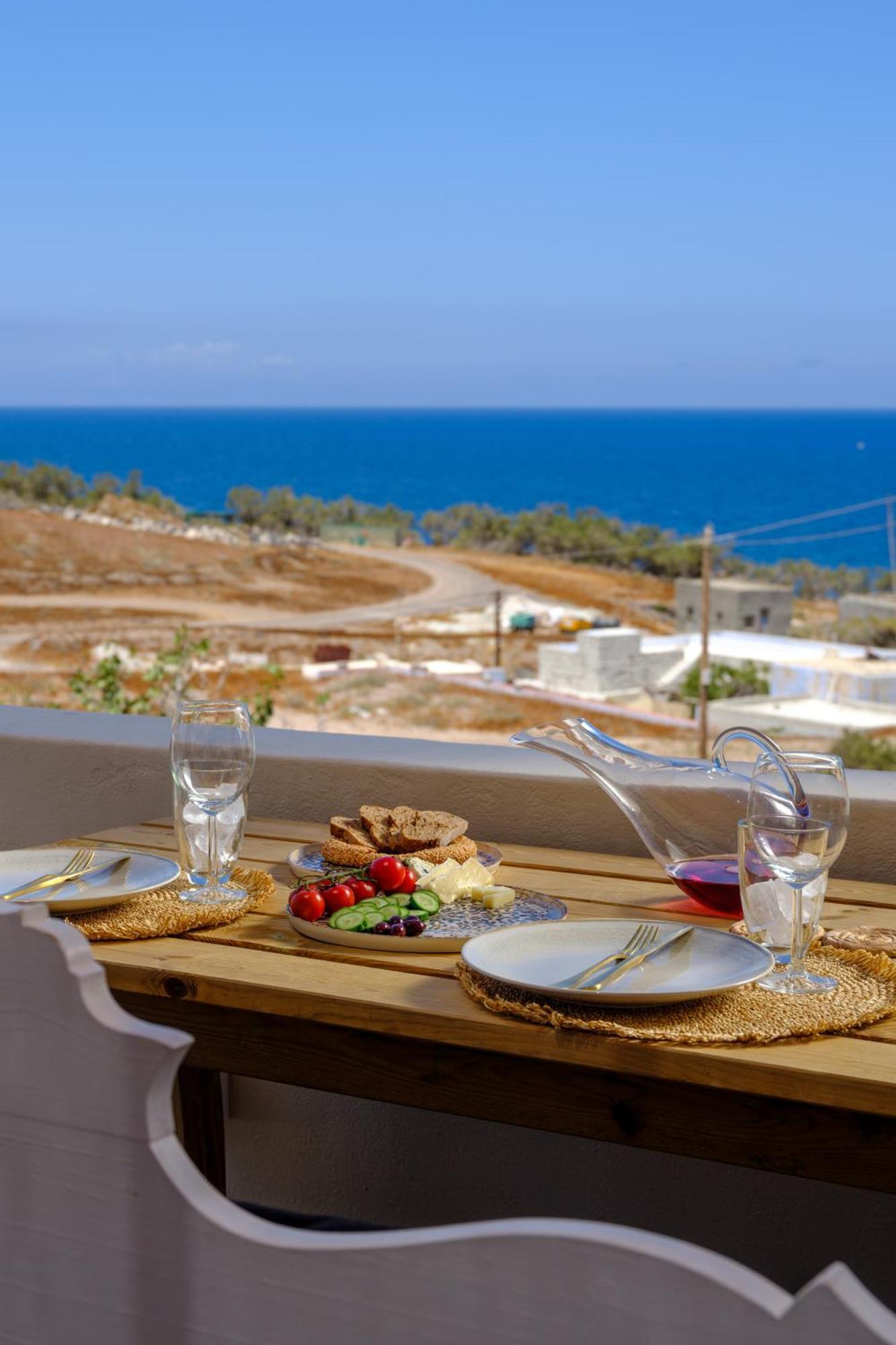Santorini C