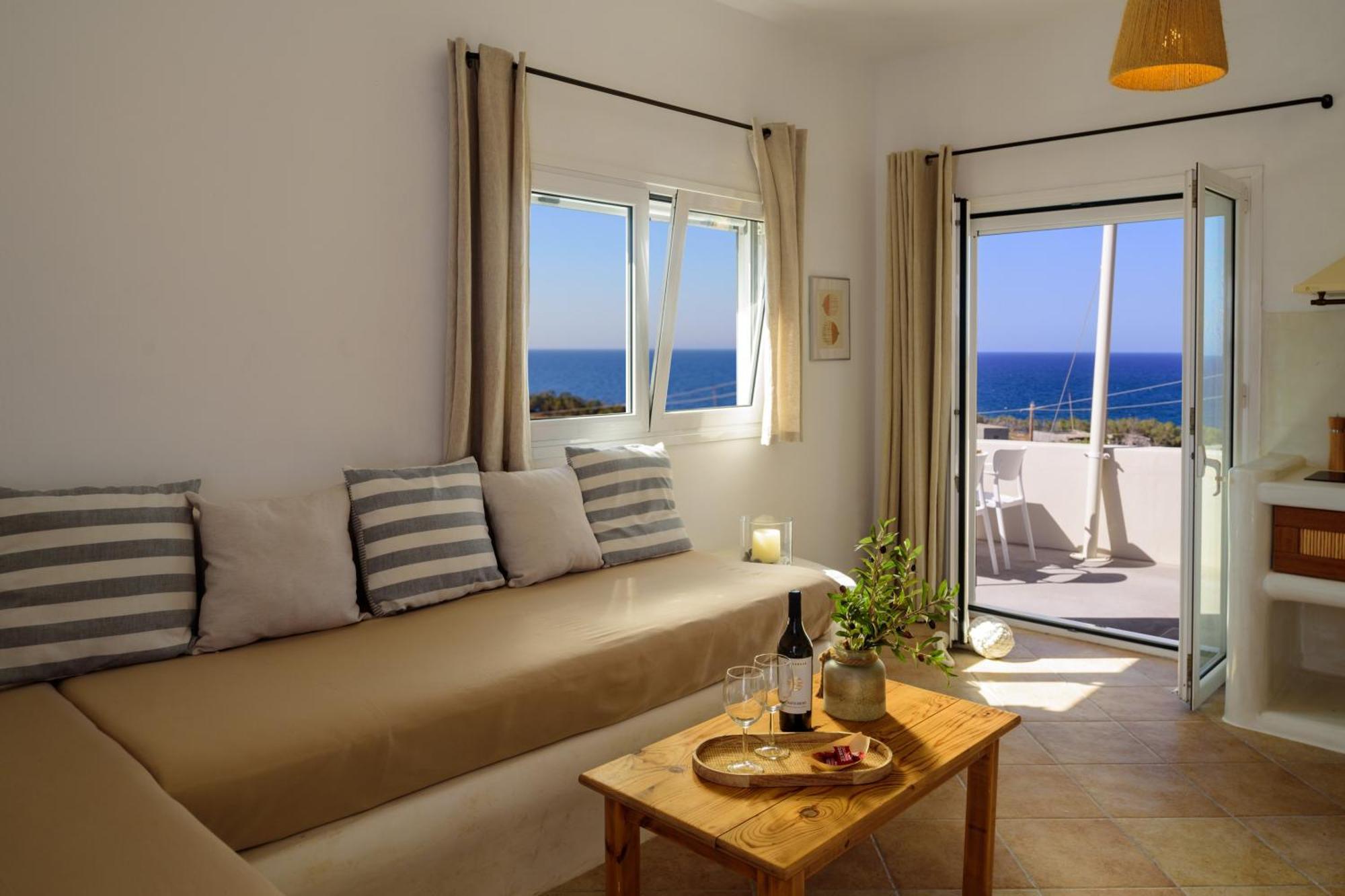 Santorini C