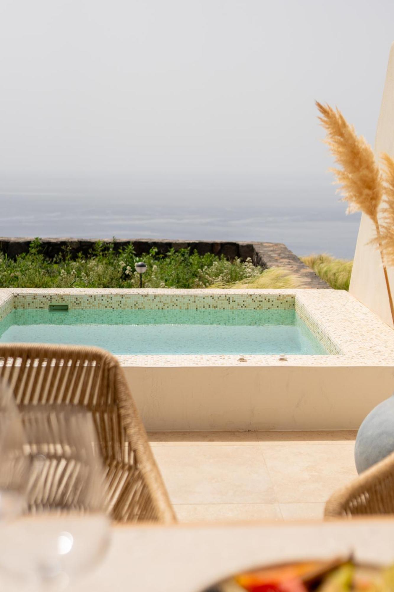 Hotel Santo Mine Oia (Santorini)