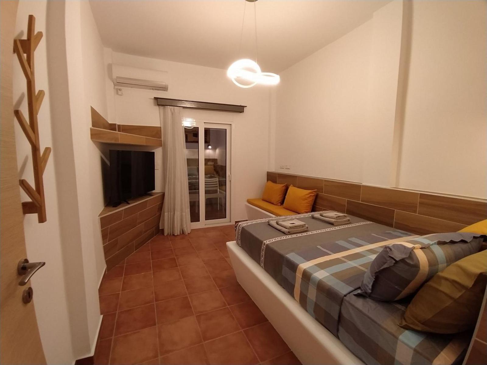 Chariot Santorini Apartment