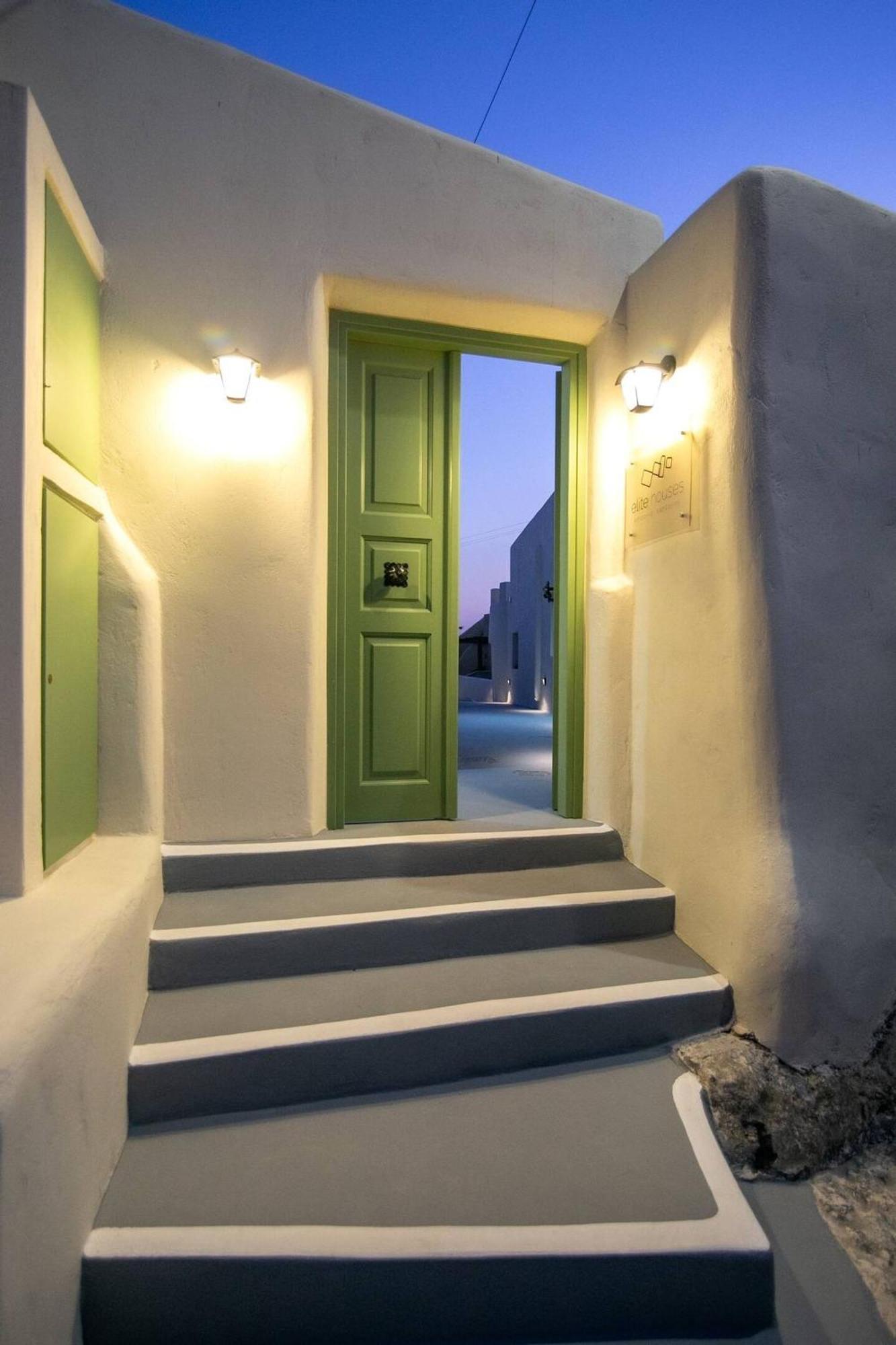 Elite Santorini Emporio (Santorini)