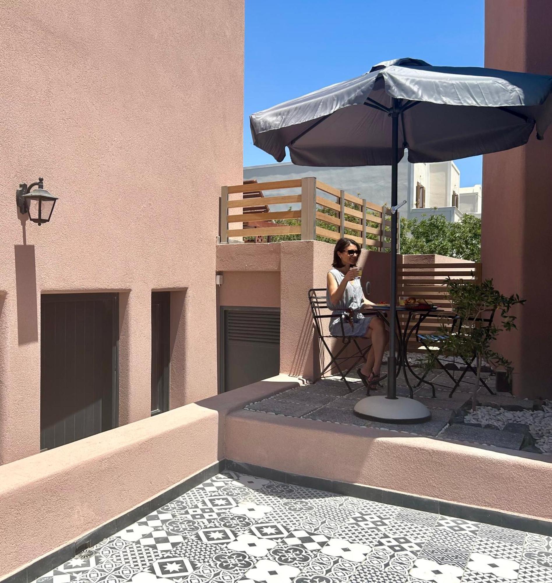 Aparthotel Golden Moments Luxury Stone A Messaria (Santorini)