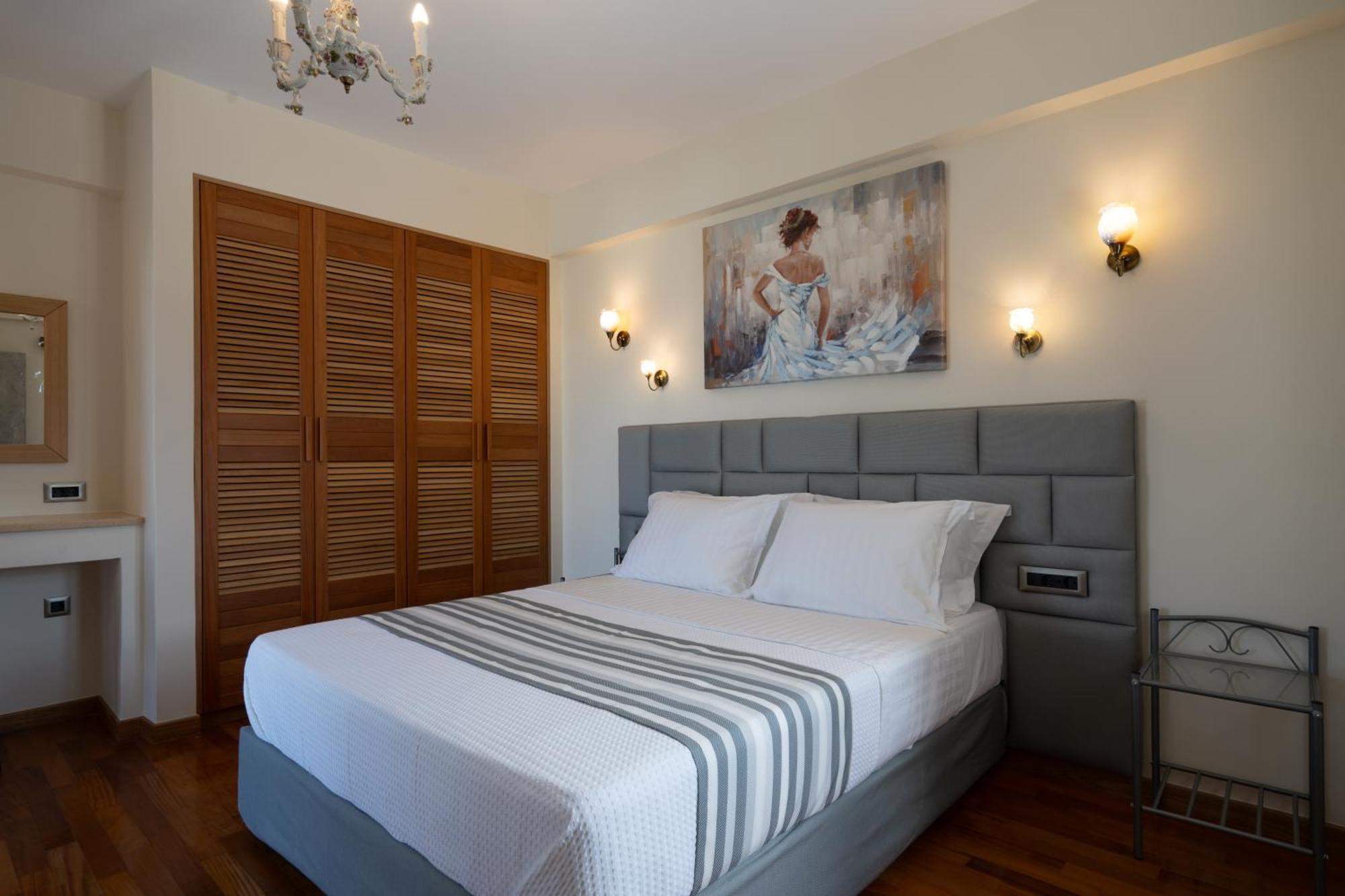 Golden Moments Luxury Stone A *