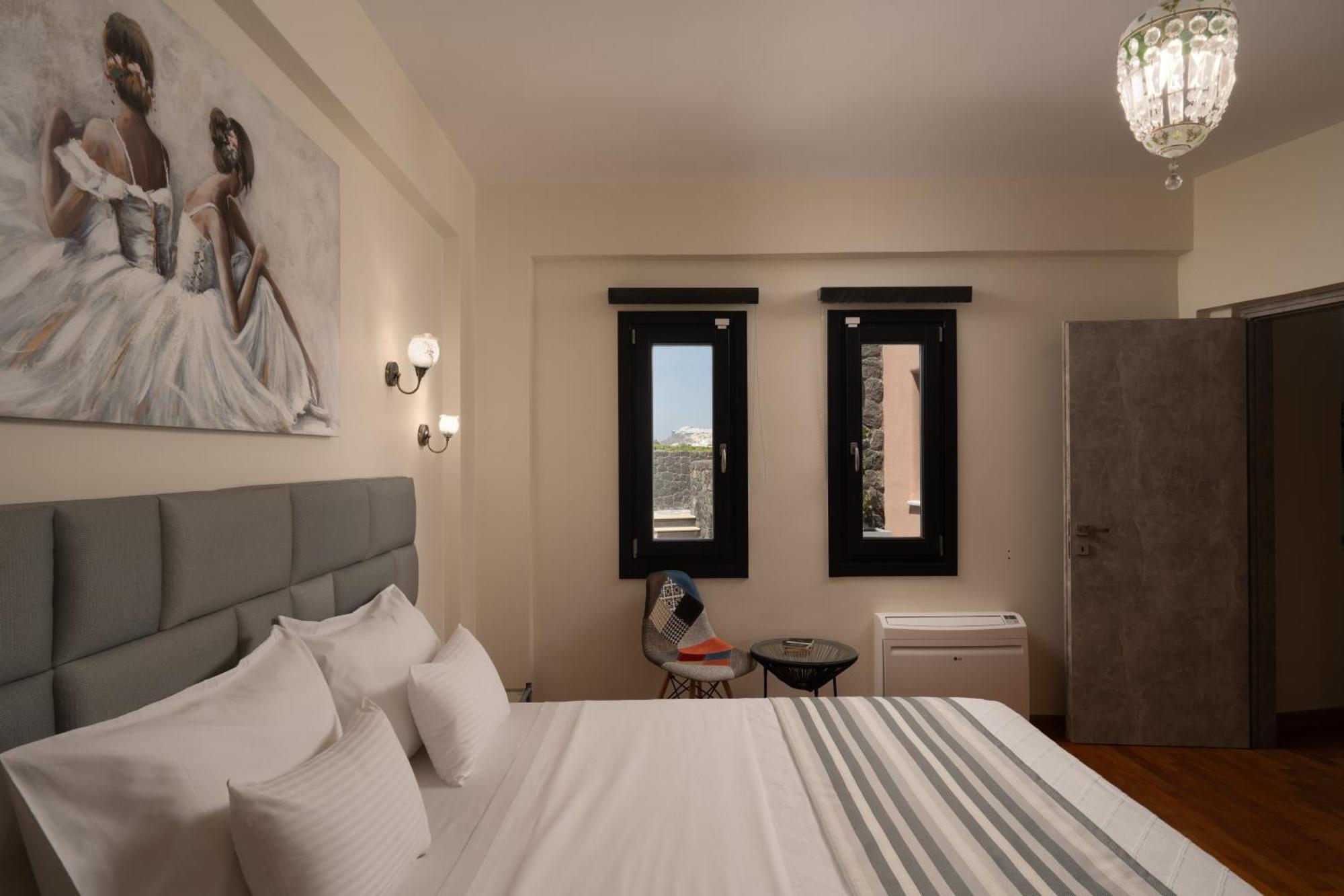 Golden Moments Luxury Stone A Messaria (Santorini)