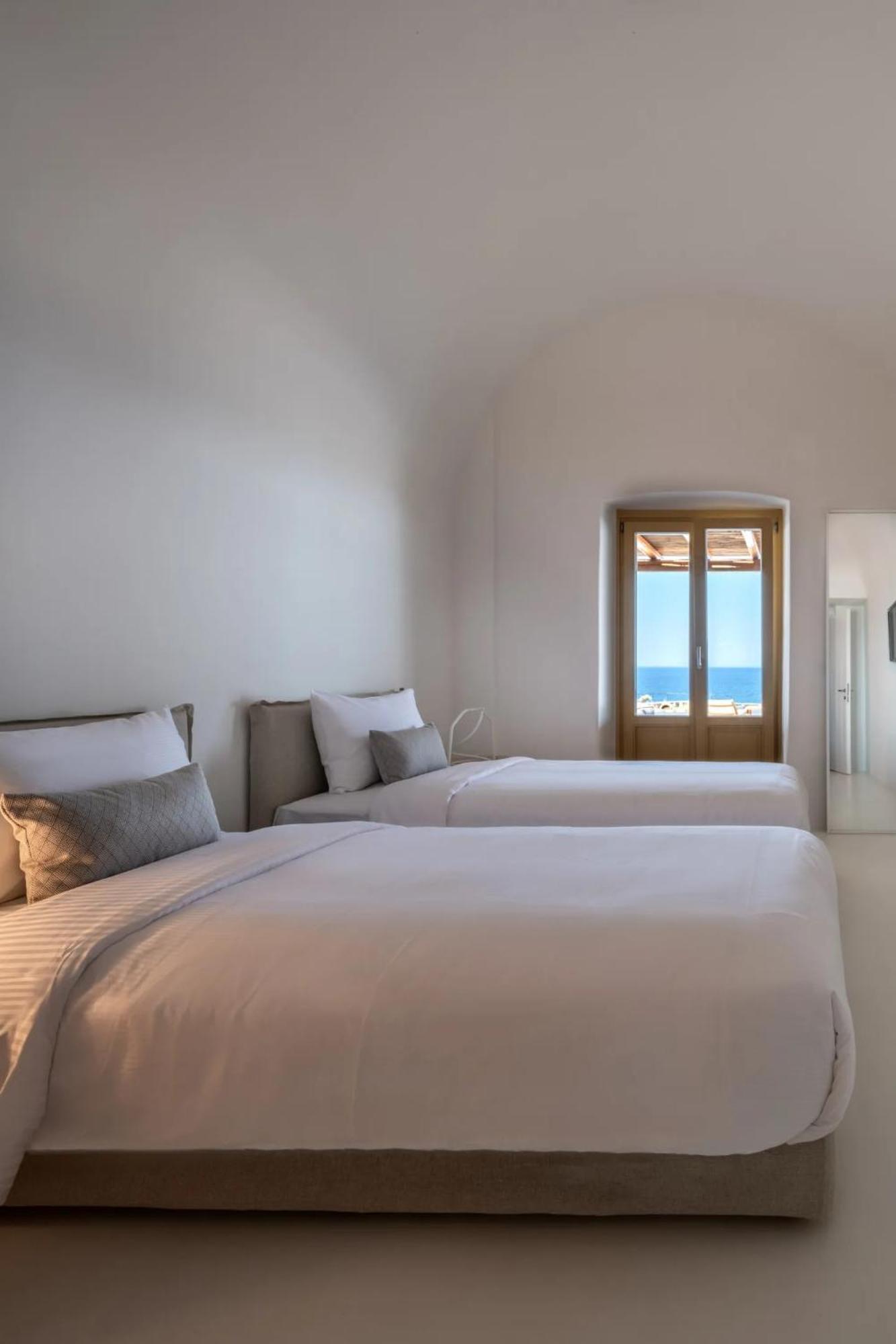 Hotel Colombos Beachfront 5*
