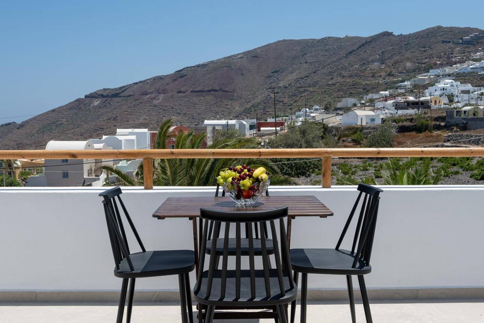Apartment Theophrasti