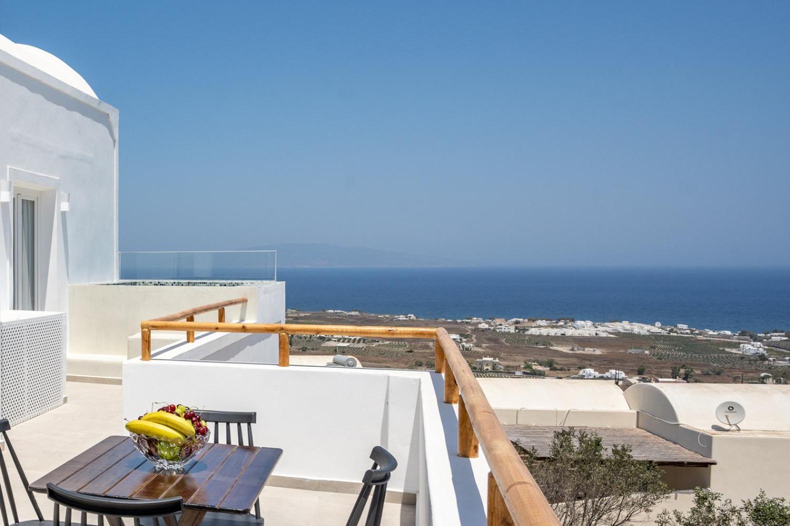 Theophrasti Apartment Foinikia (Santorini)