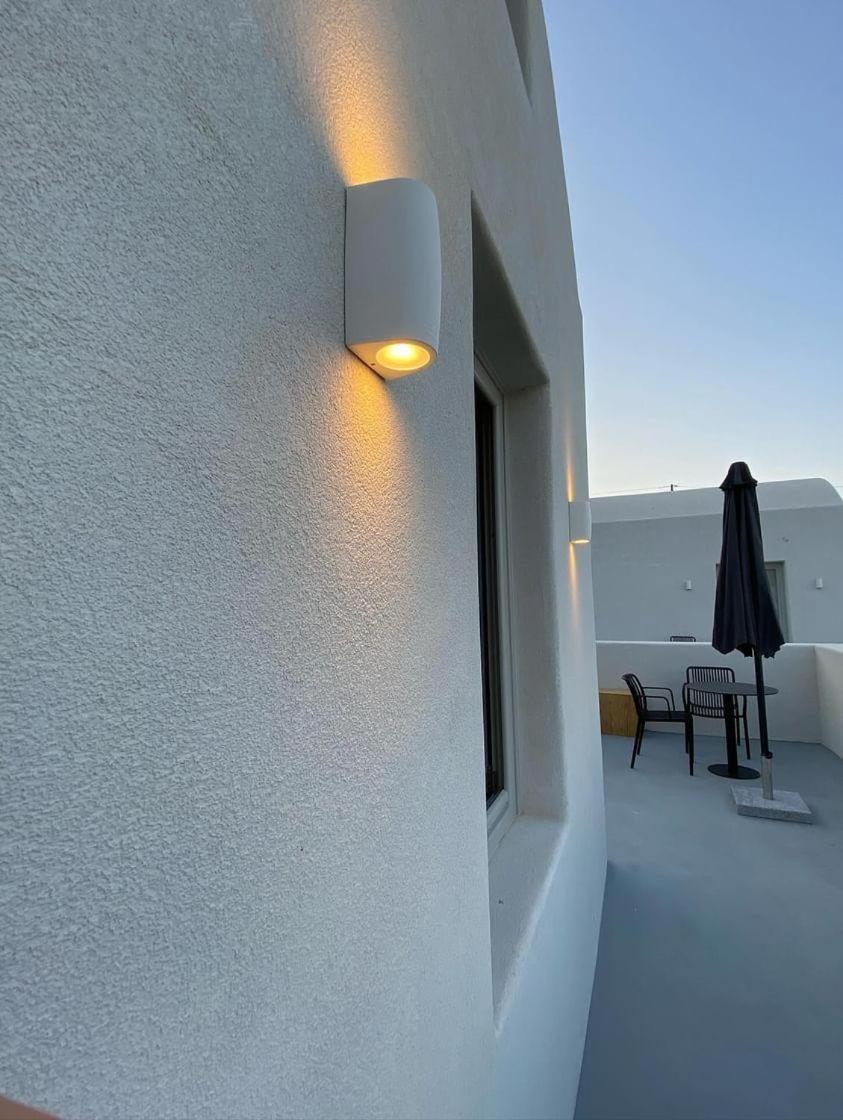 Maeva Santorini Pýrgos