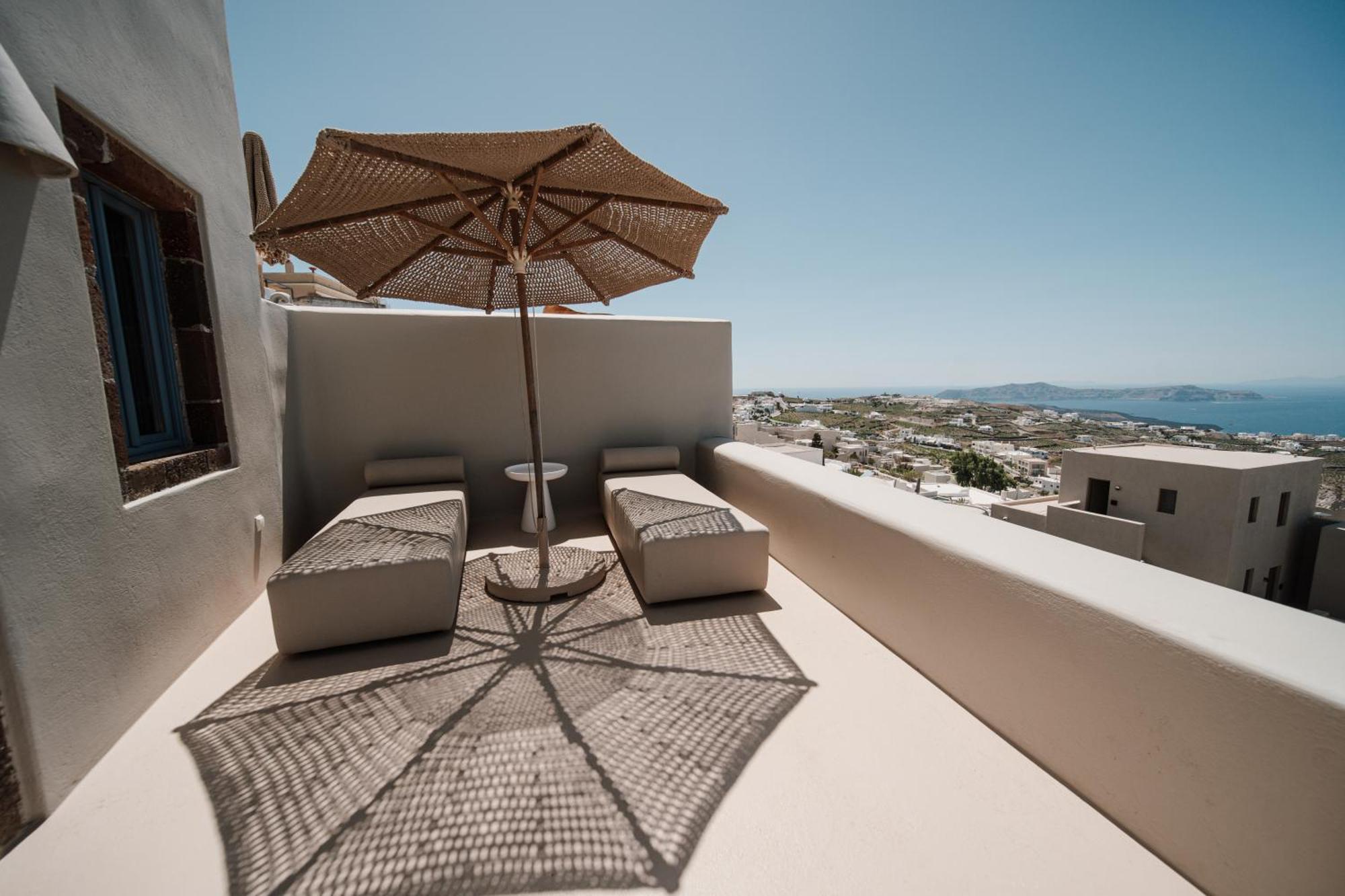Luna Santorini *
