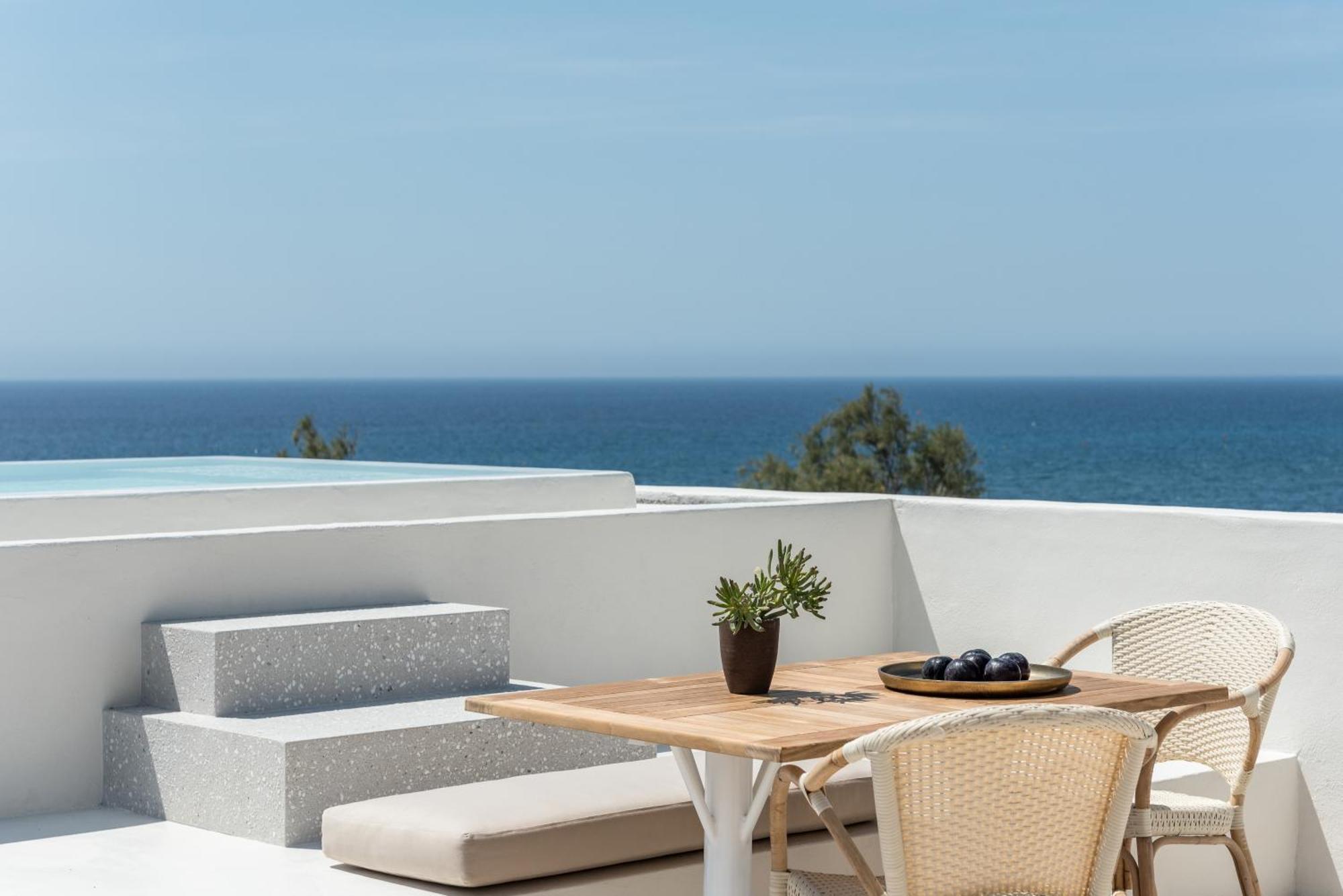 Istoria, A Member Of Design Perivolos (Santorini)