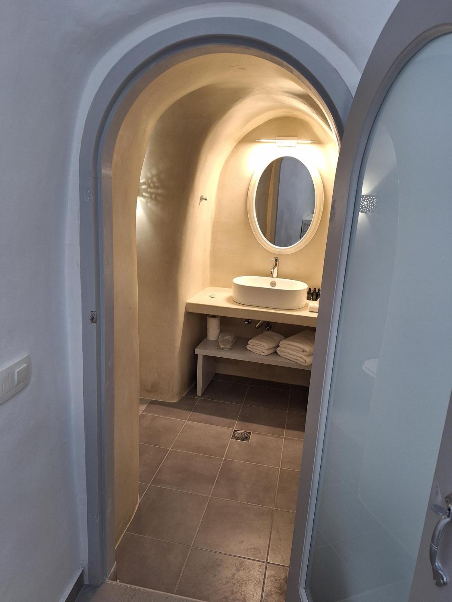 Anamnesis 3* Fira (Santorini)