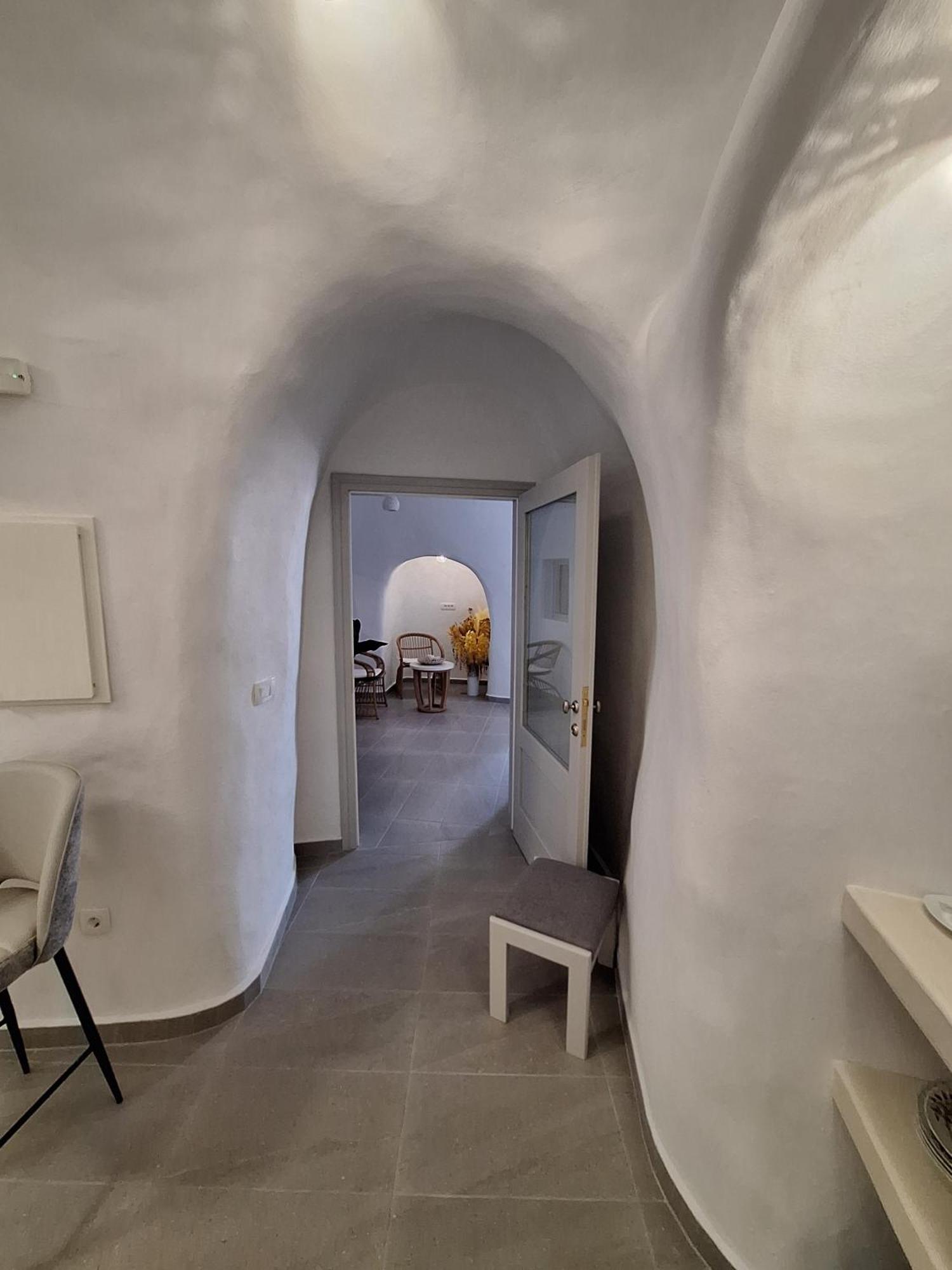 Anamnesis Aparthotel Fira (Santorini)