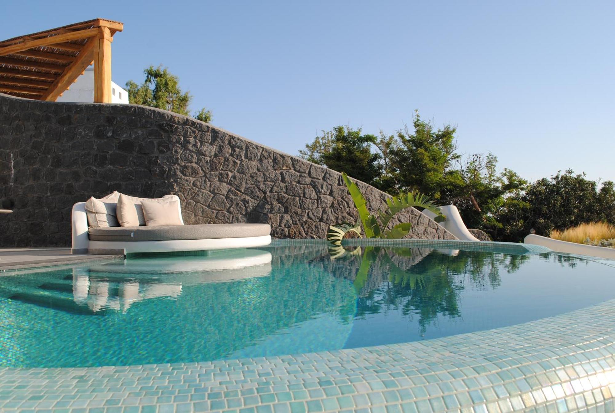 Secret Path Luxury Imerovigli (Santorini)