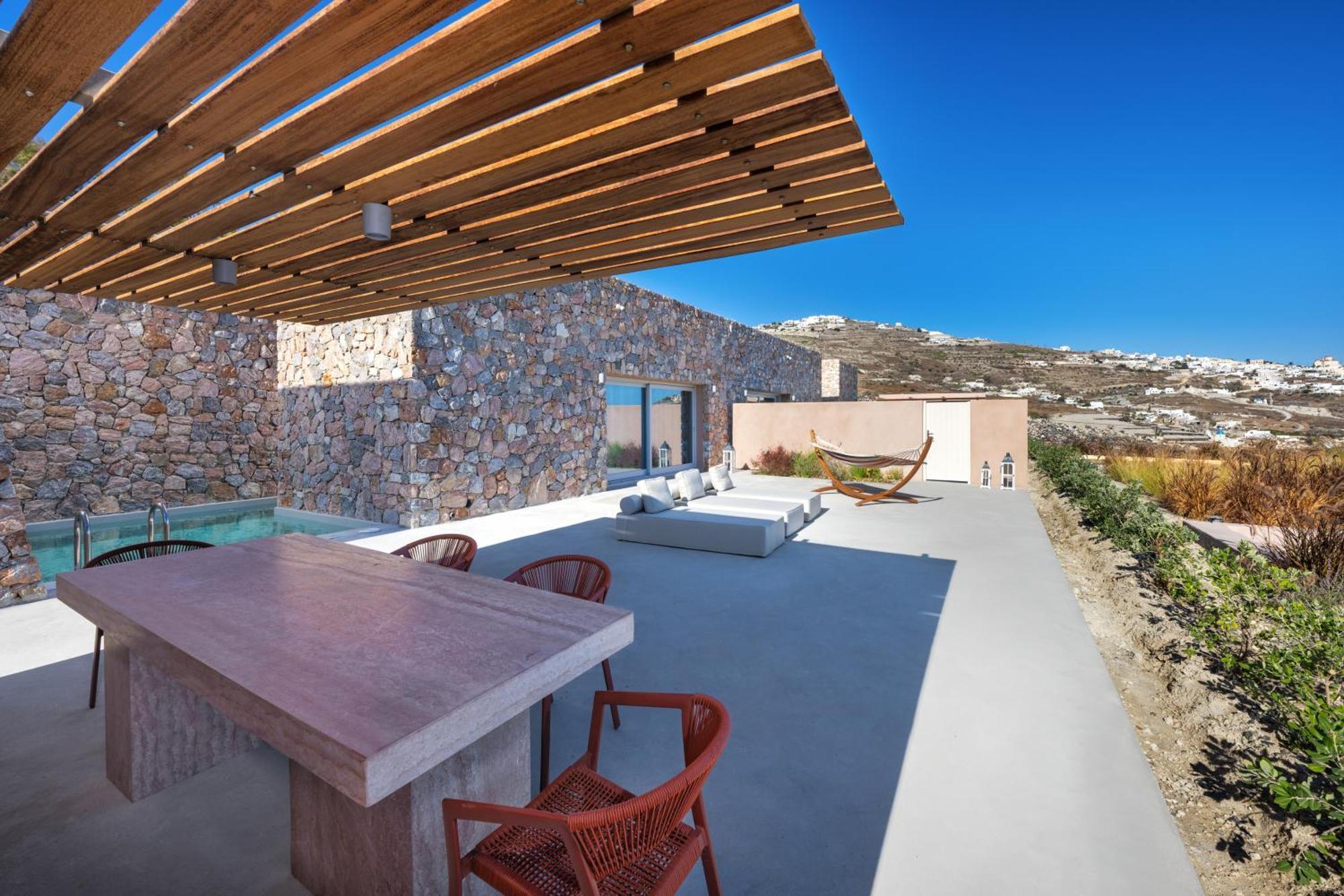 Villa Felicity Cave *
