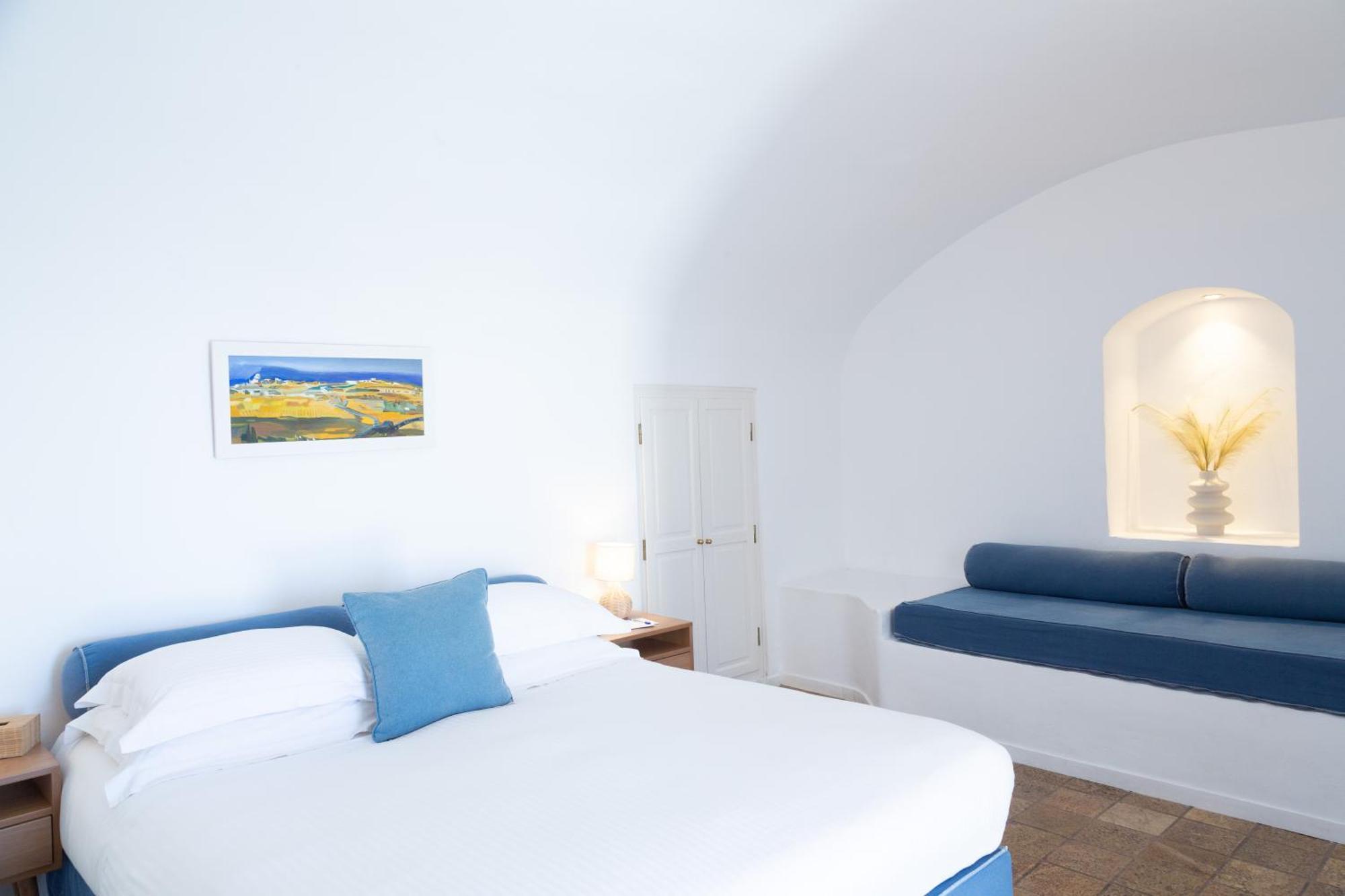 Aparthotel Pantelia 4*
