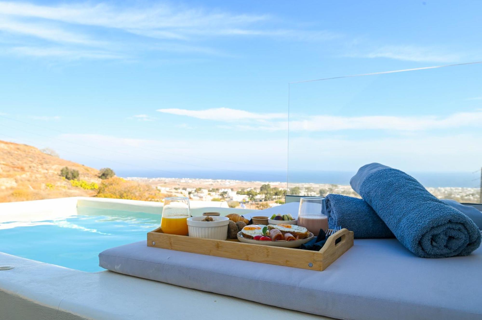 Maeva Santorini *