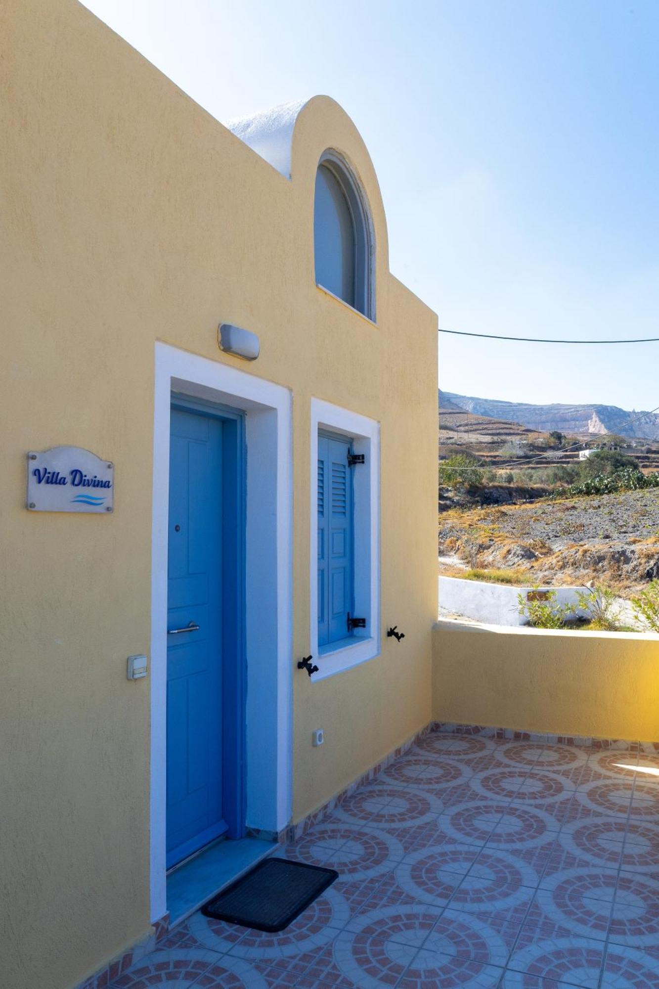 Divina Private Traditional House