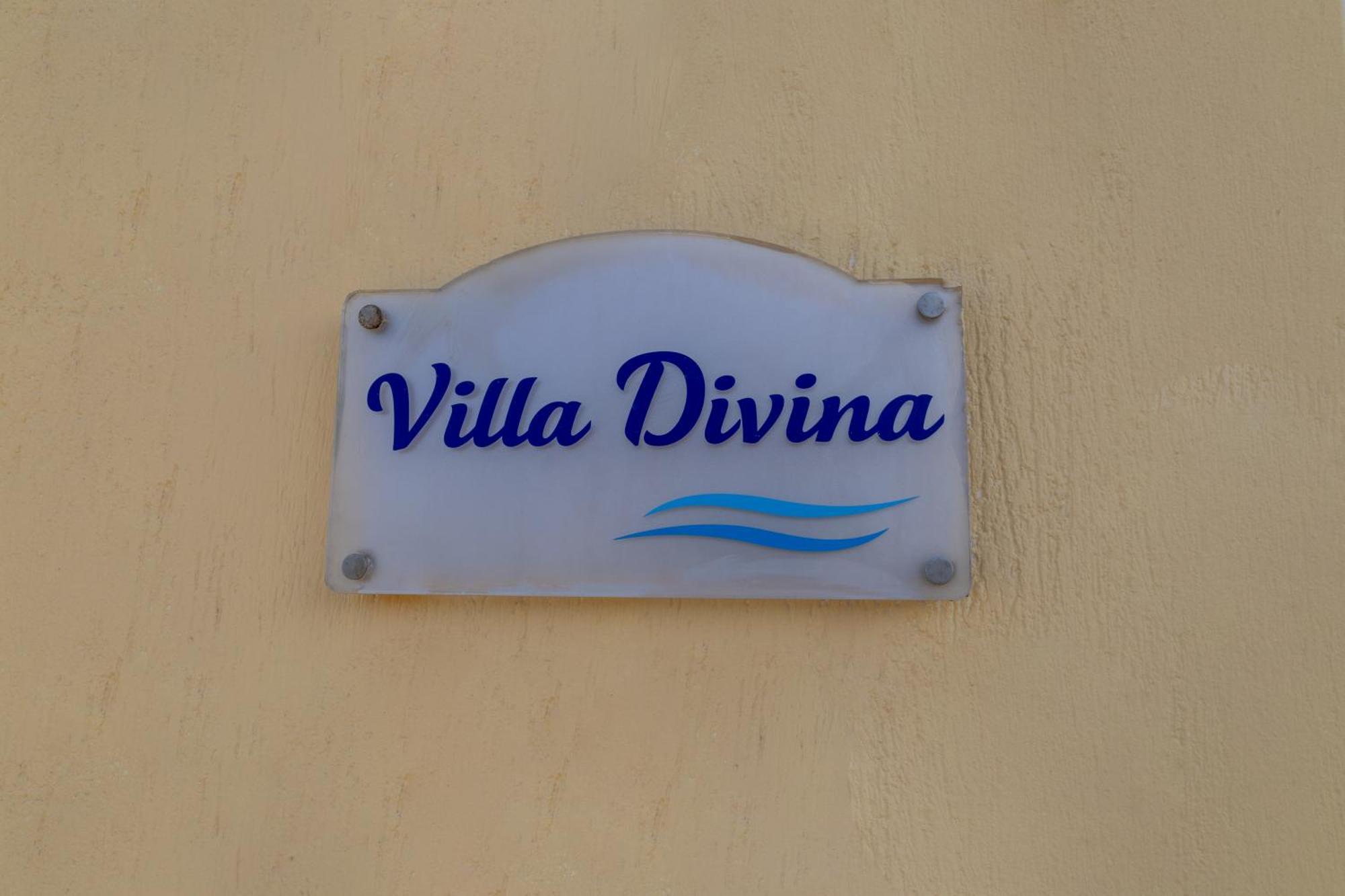 Divina Private Traditional House Holiday home Kamari (Santorini)
