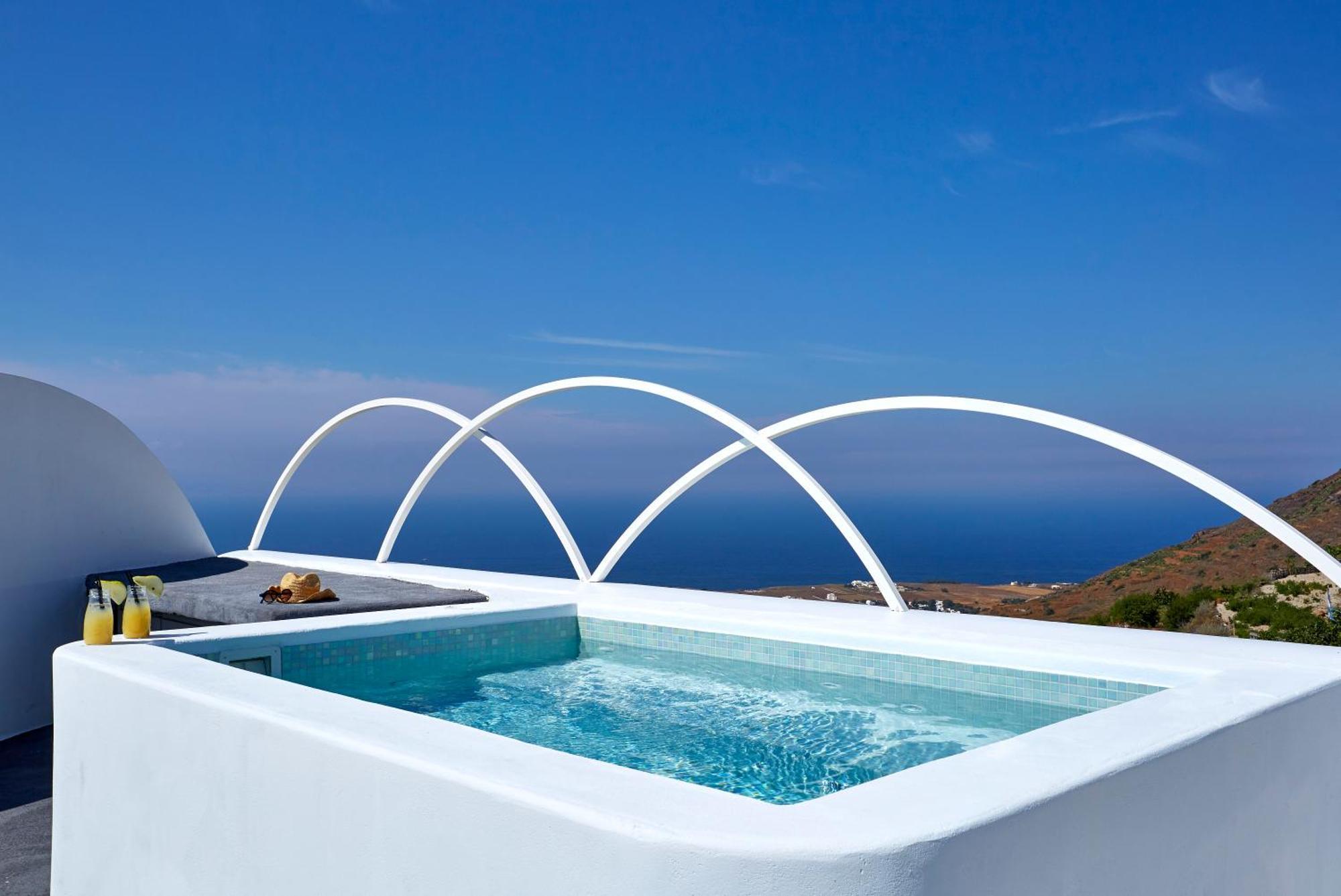 Aperanto Hotel 4*