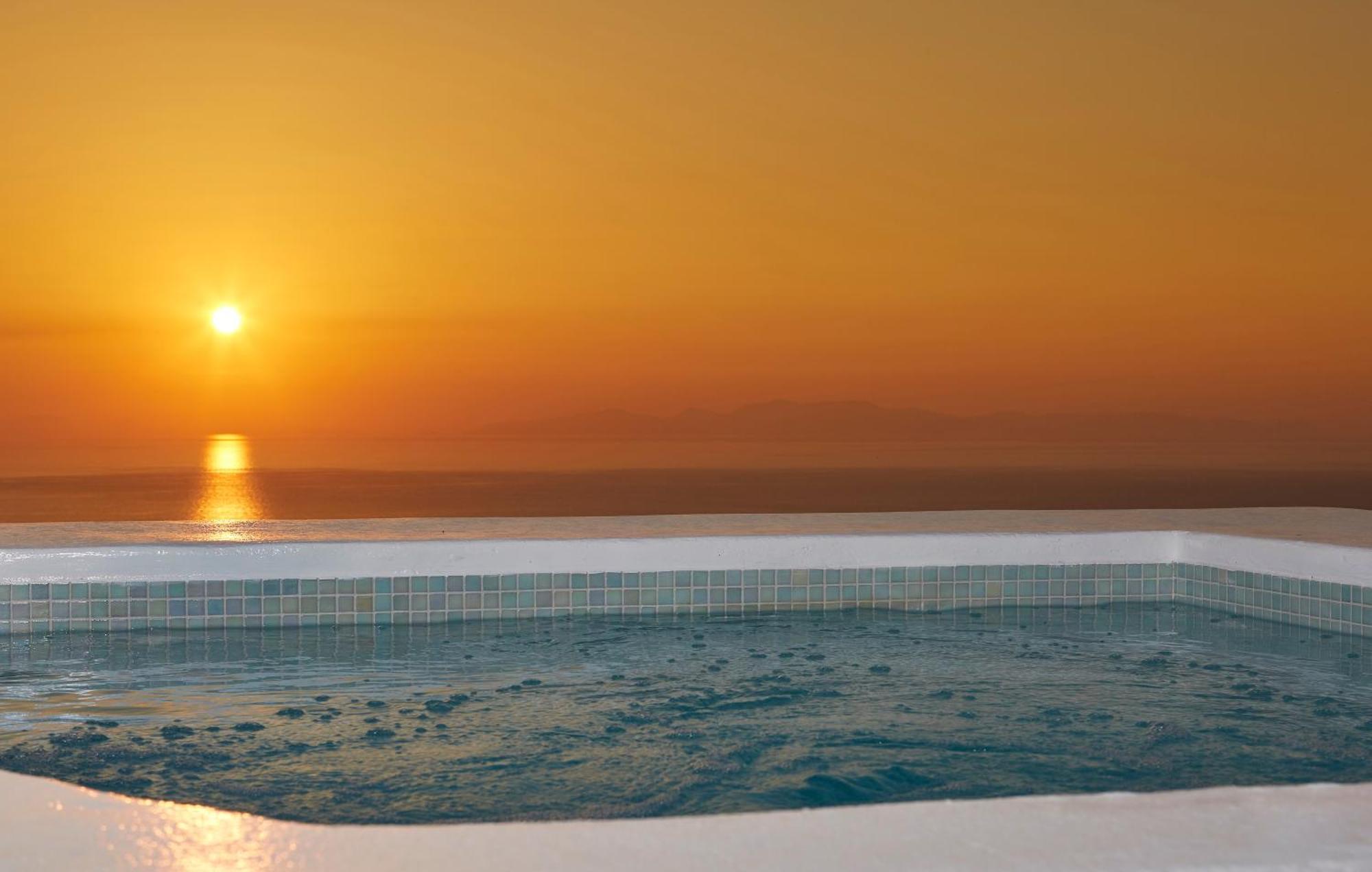 Aperanto 4* Oia (Santorini)