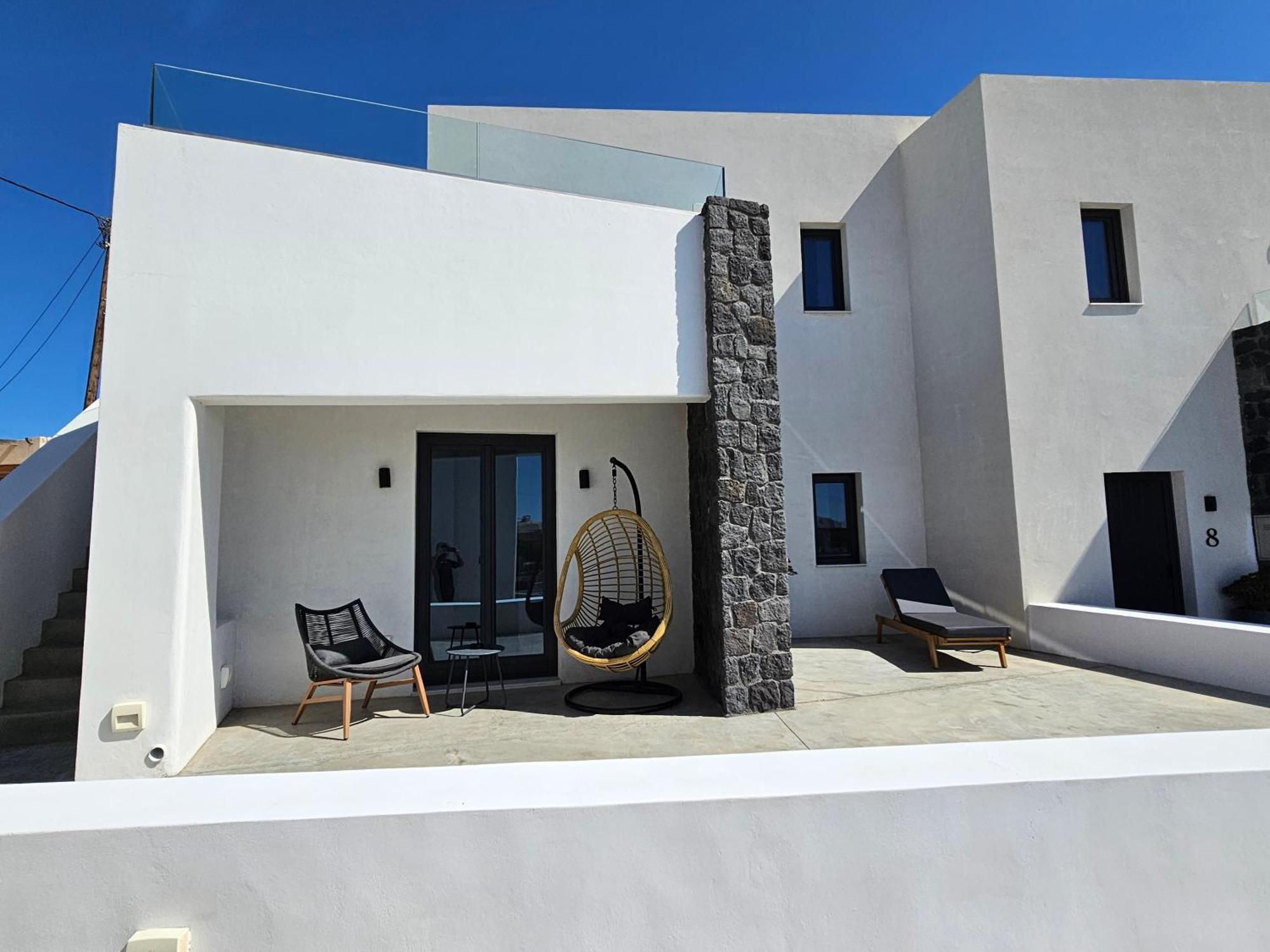 Mylithos Aparthotel