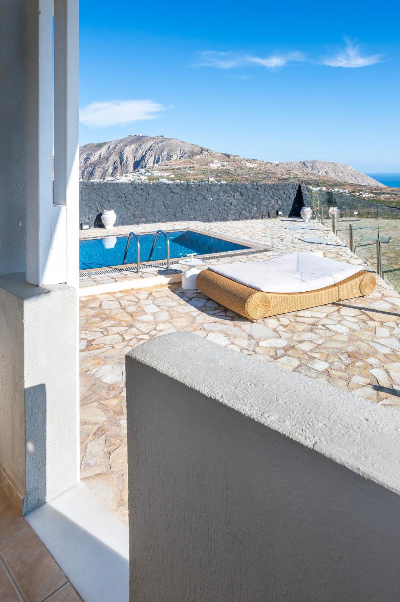 Smy Santorini &
