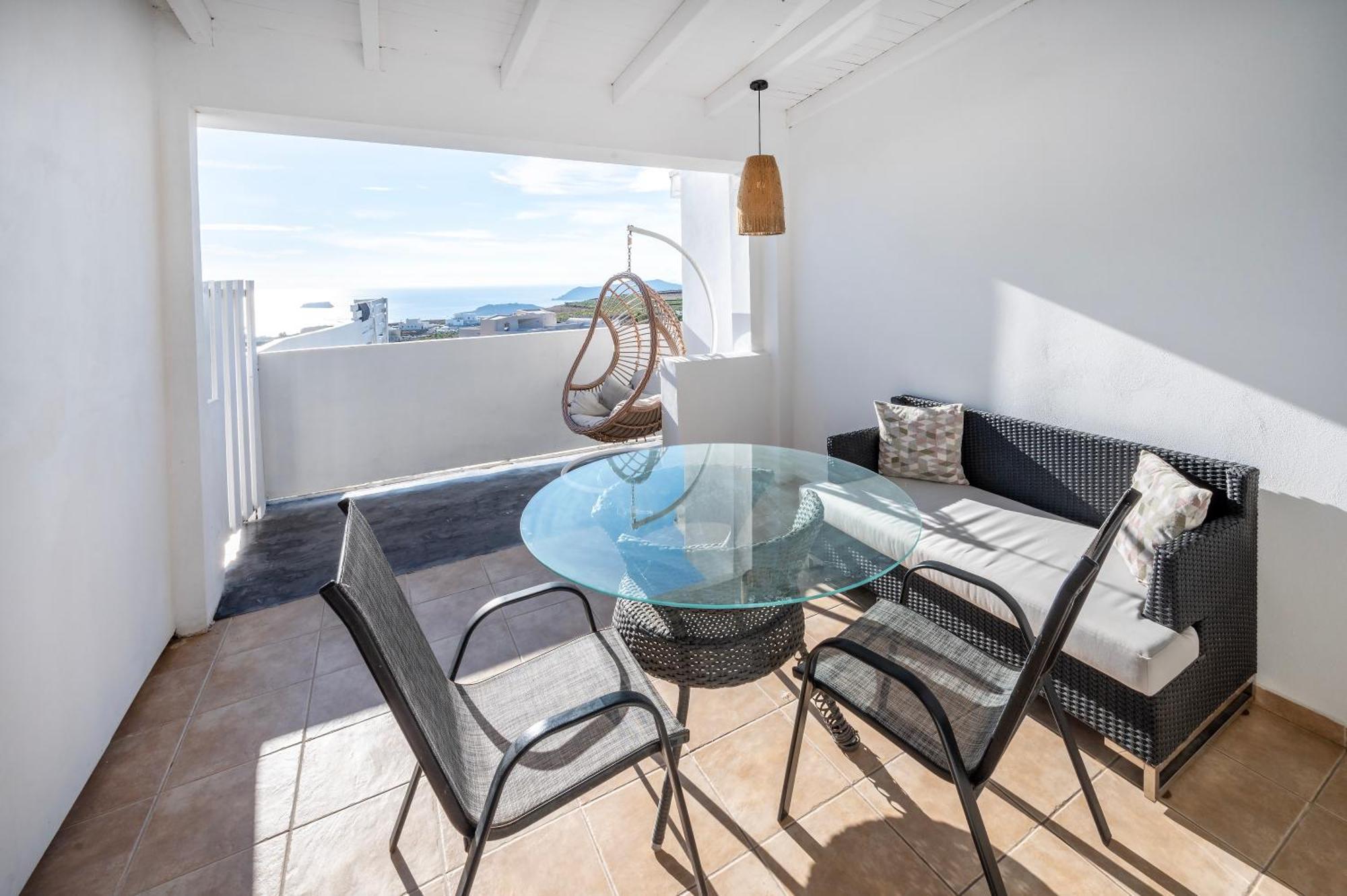 Smy Santorini & Hotel