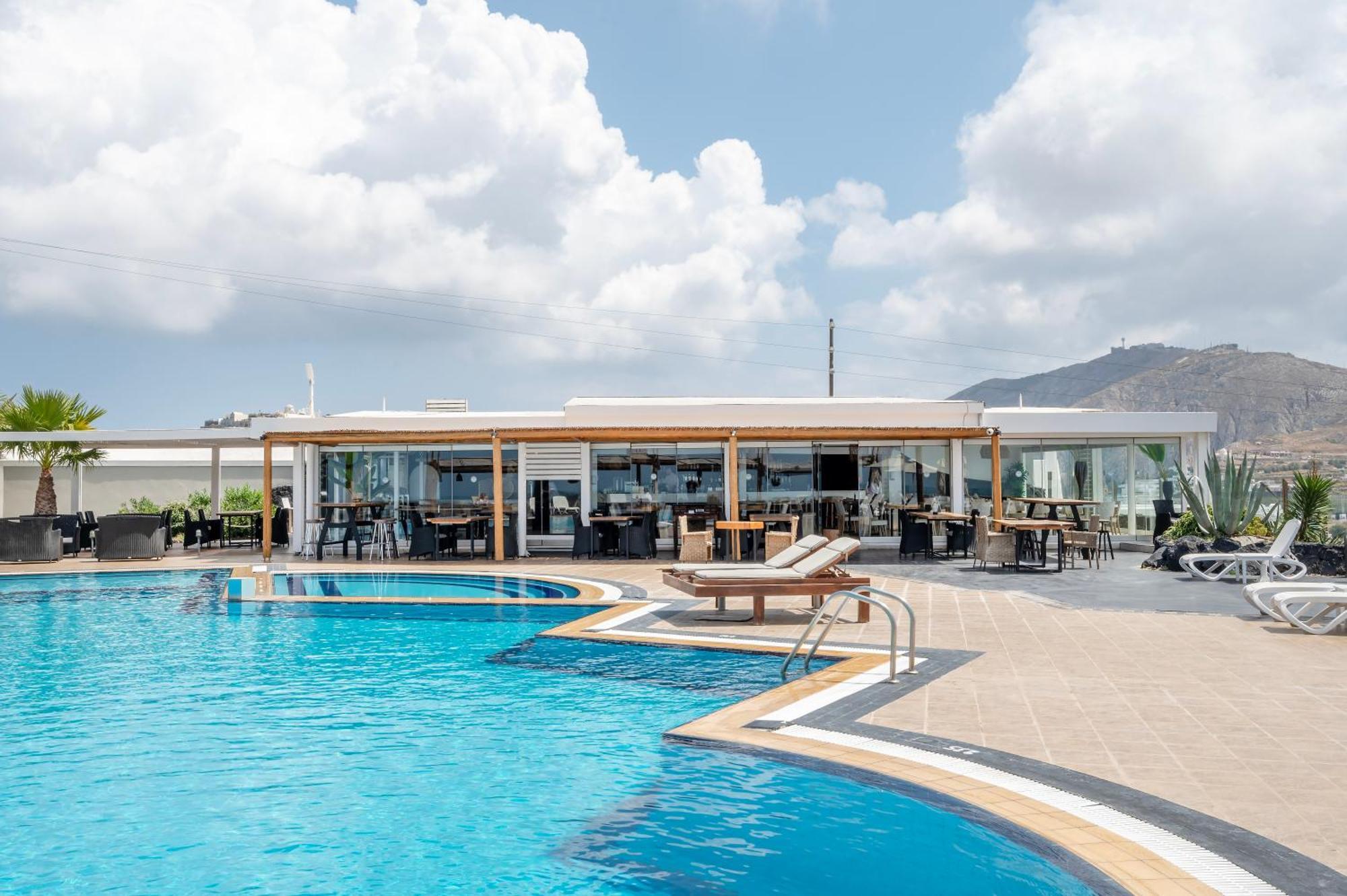 Smy Santorini & 4* Pyrgos Kallistis