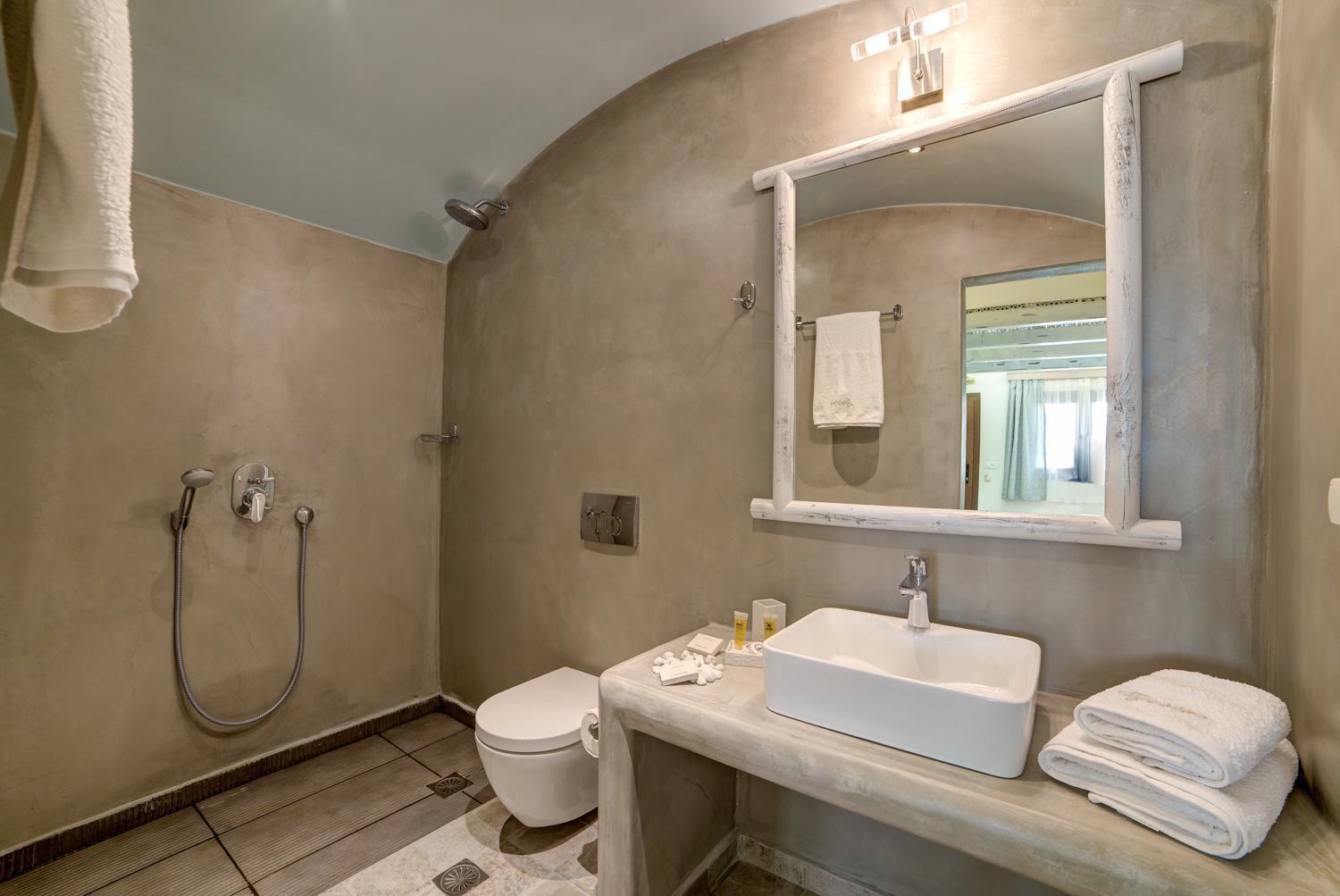 Ifestos Aparthotel
