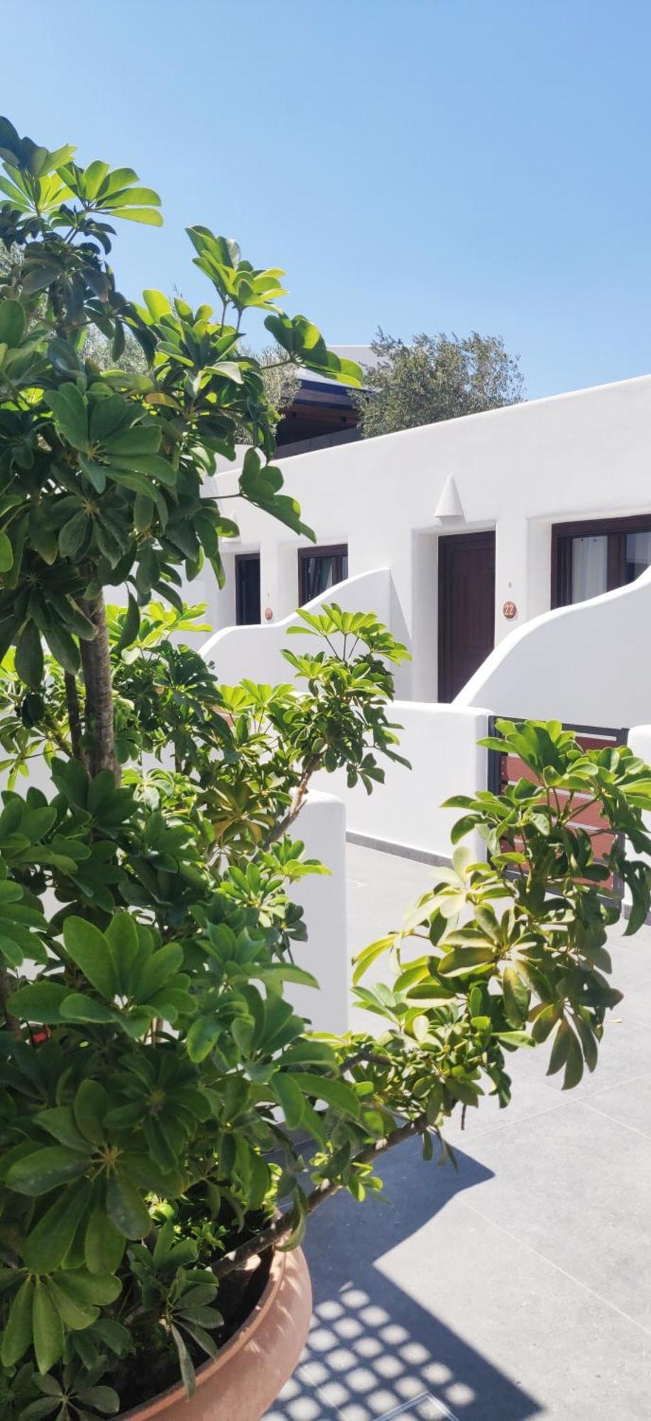 Ifestos Aparthotel 3*