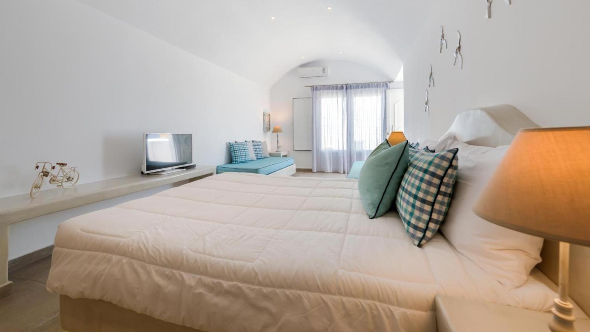 B Apartment Fira (Santorini)