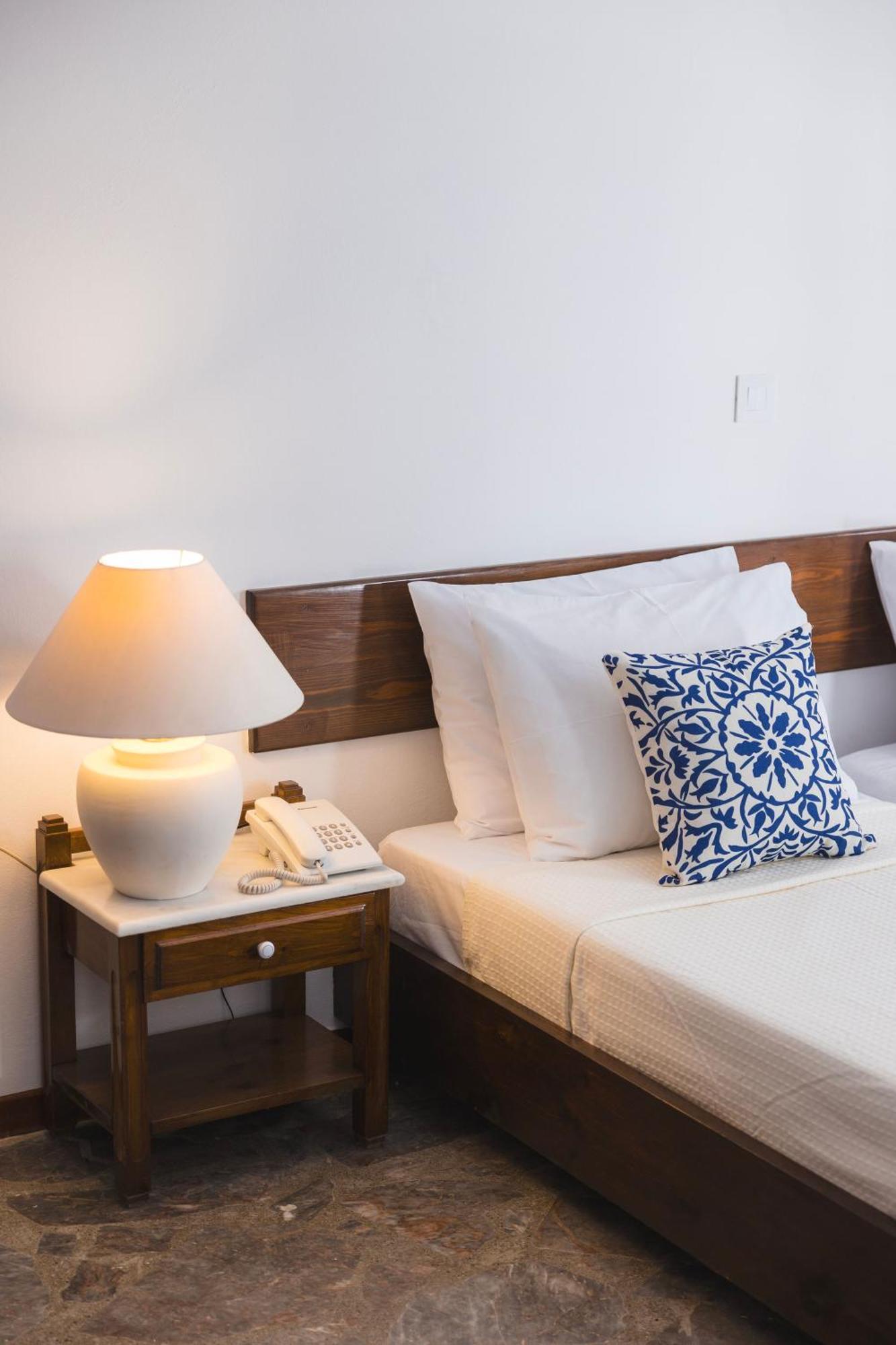 Delion Sea Hotel Kamari (Santorini)