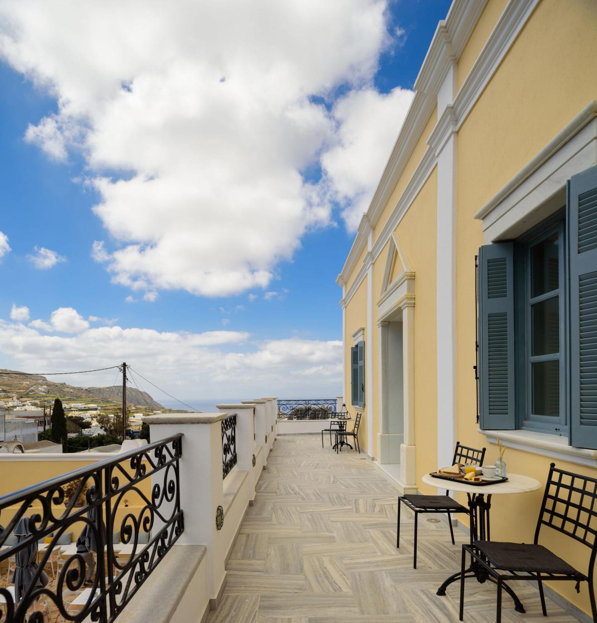 Ikio Concept Santorini Hotel