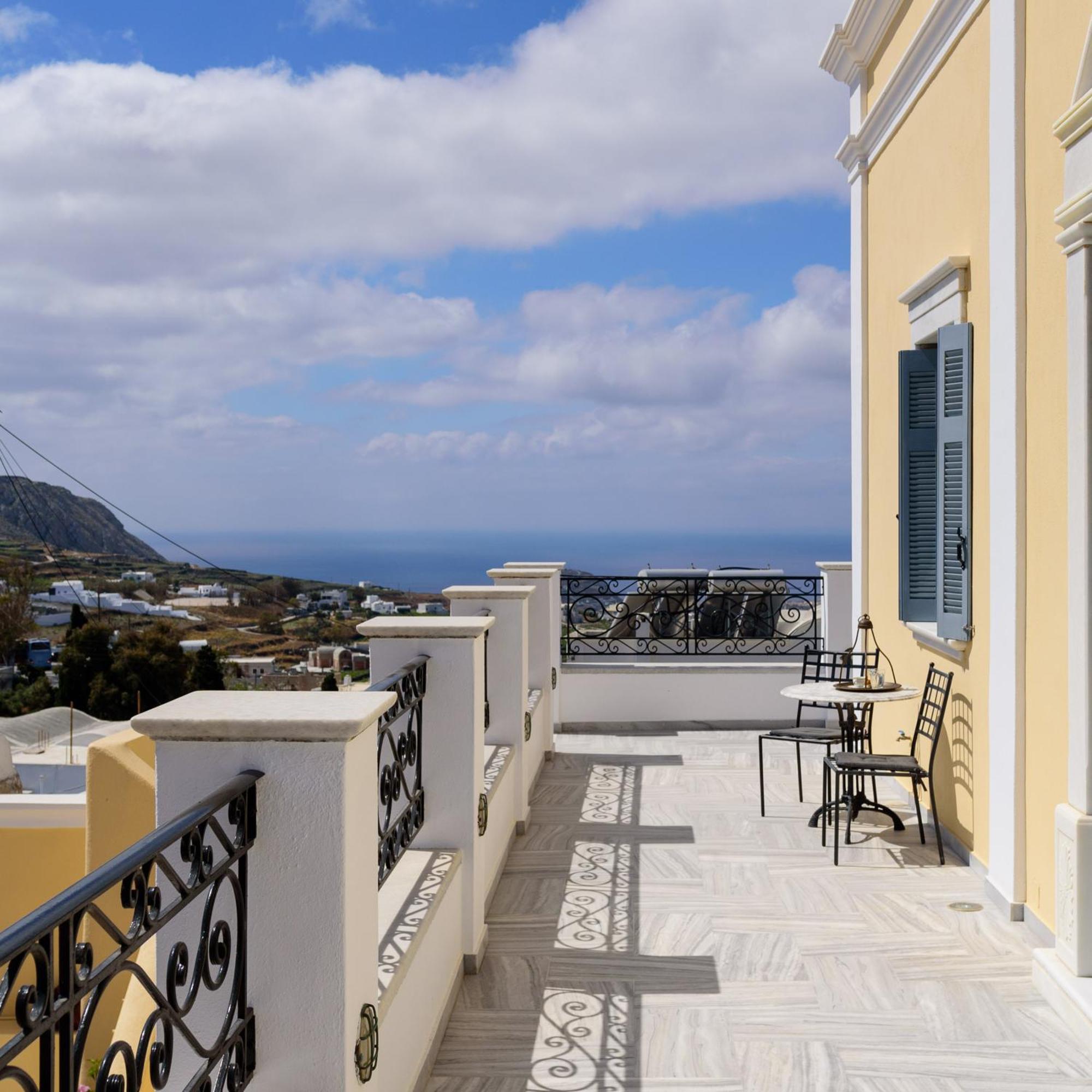 Ikio Concept Santorini Hotel Pyrgos Kallistis