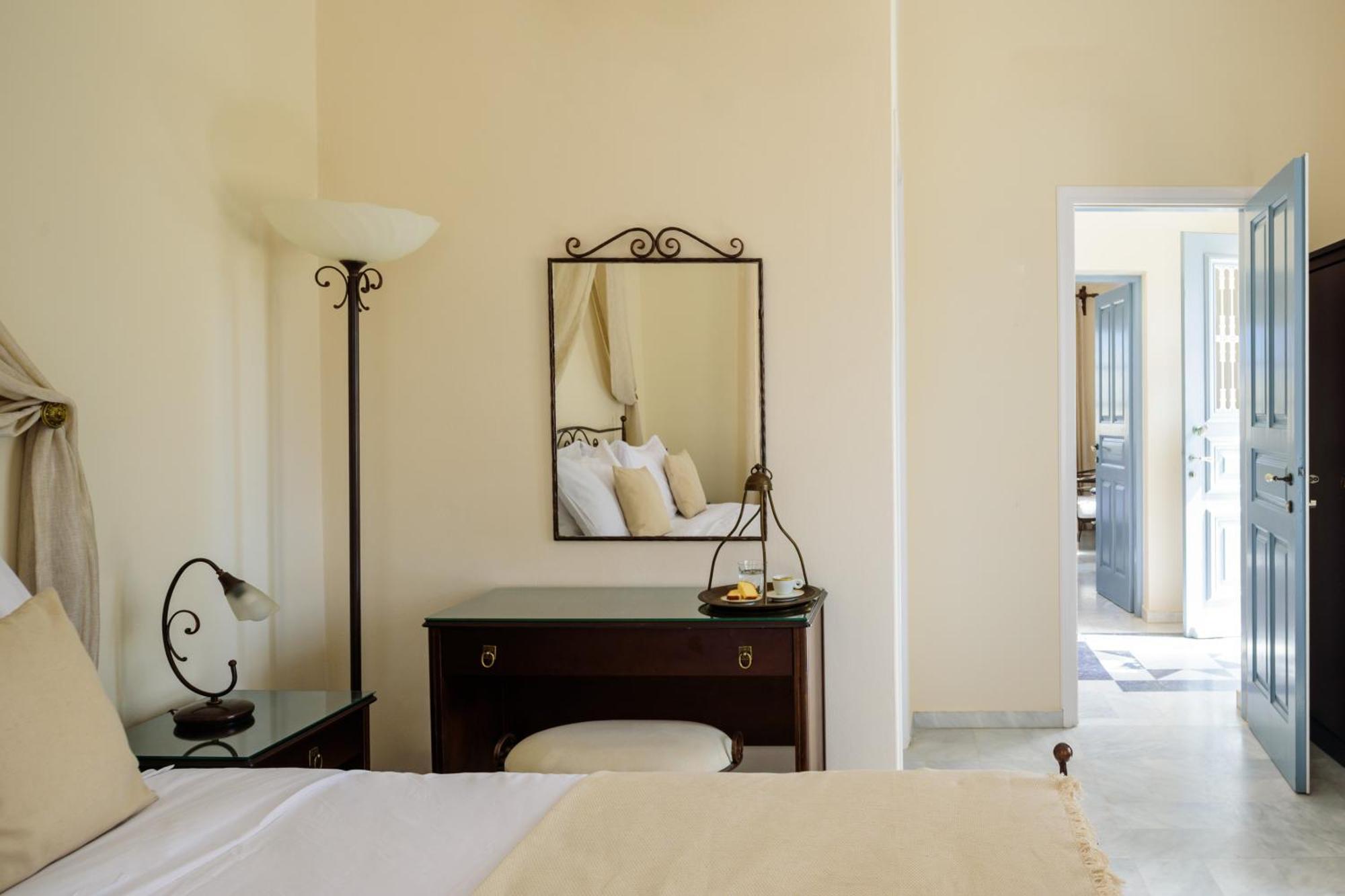 Hotel Ikio Concept Santorini Pyrgos Kallistis