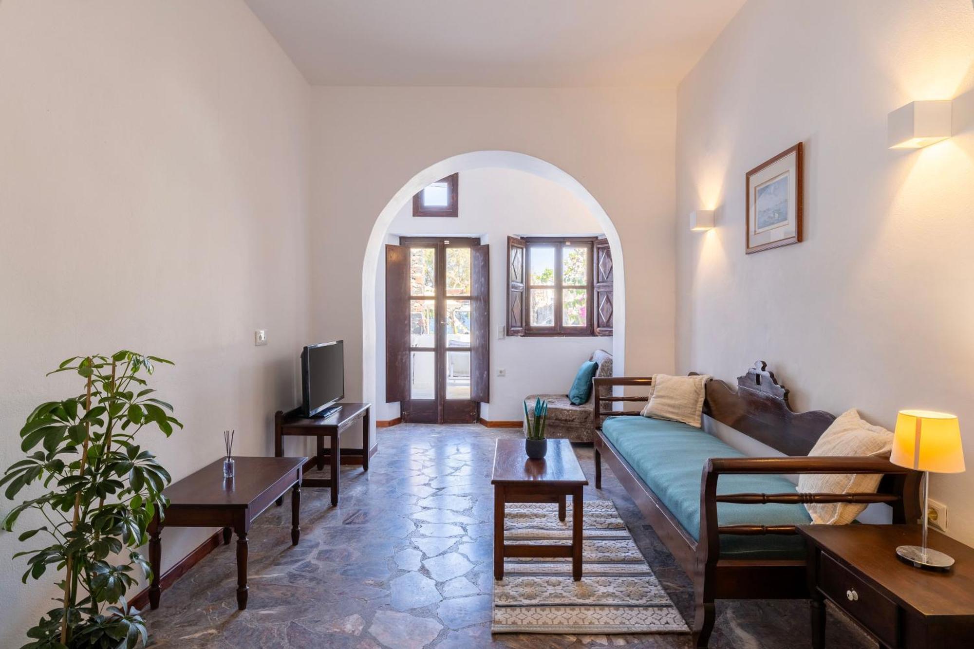 Hotel Delion Sea Kamari (Santorini)
