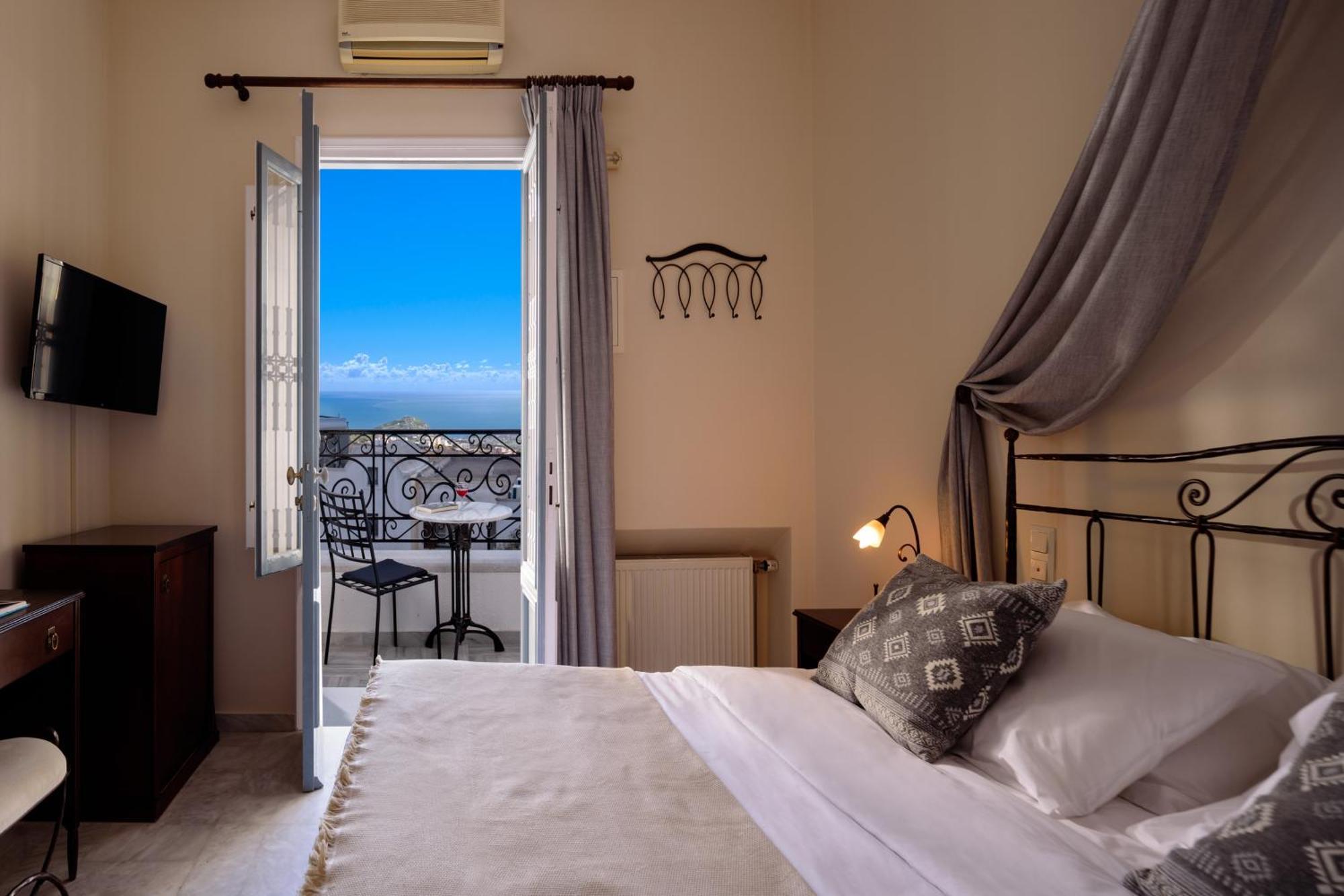 Ikio Concept Santorini * Pyrgos Kallistis