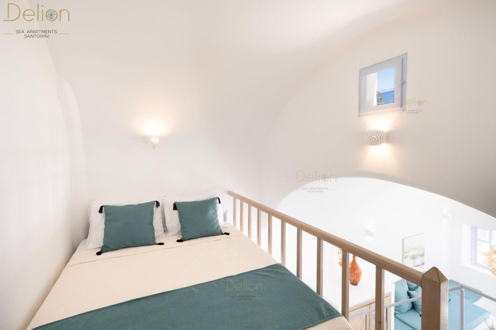 Delion Sea 4* Kamari (Santorini)