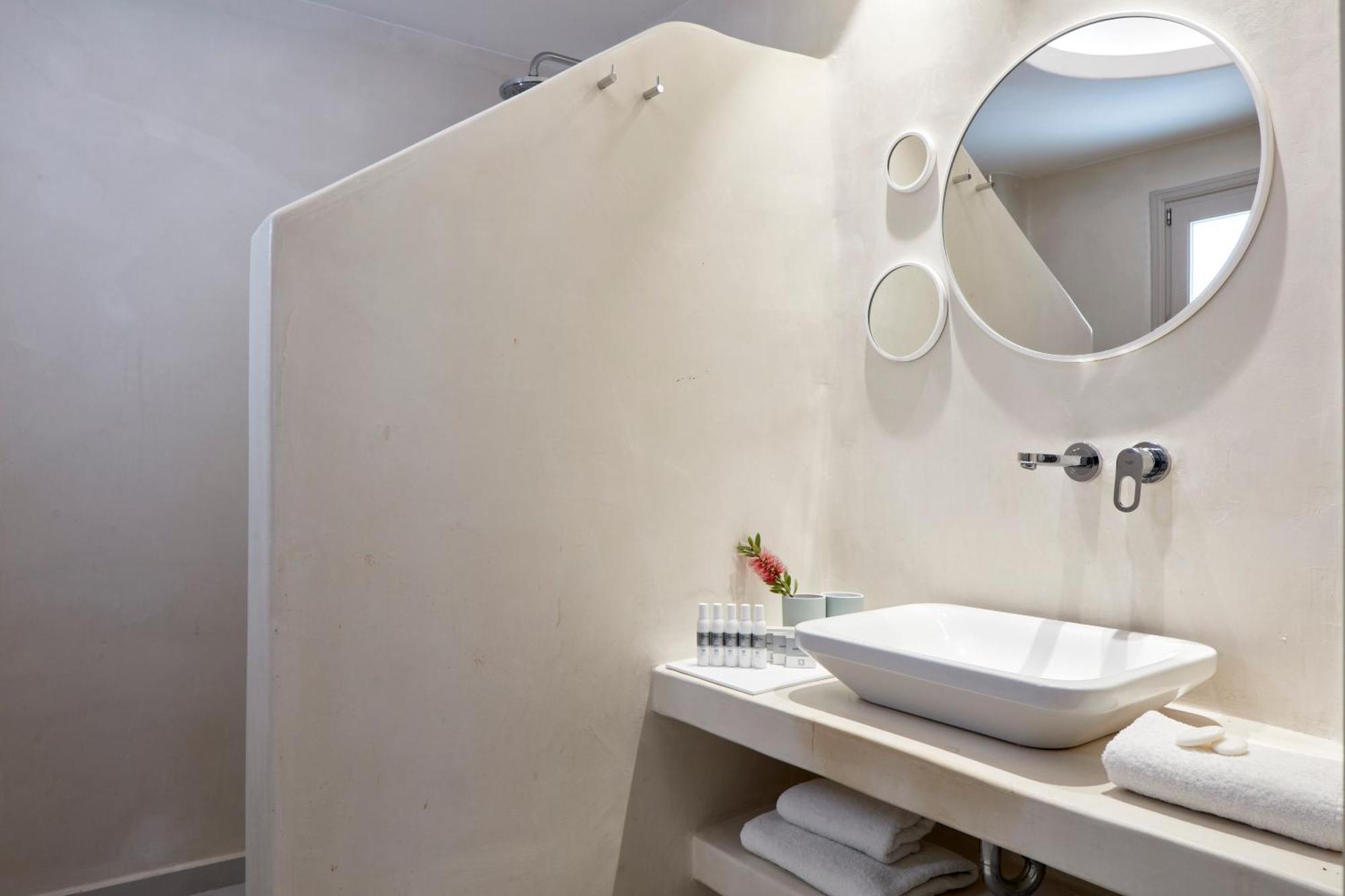 Santo Miramare 4* Perissa (Santorini)
