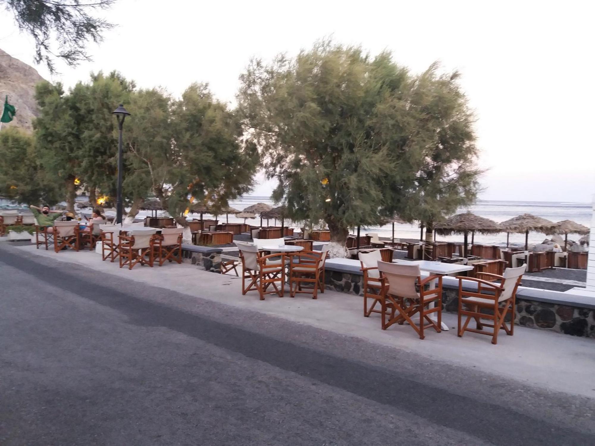 Captain Lazaros Villa: Black With Pool And Sea View Villa