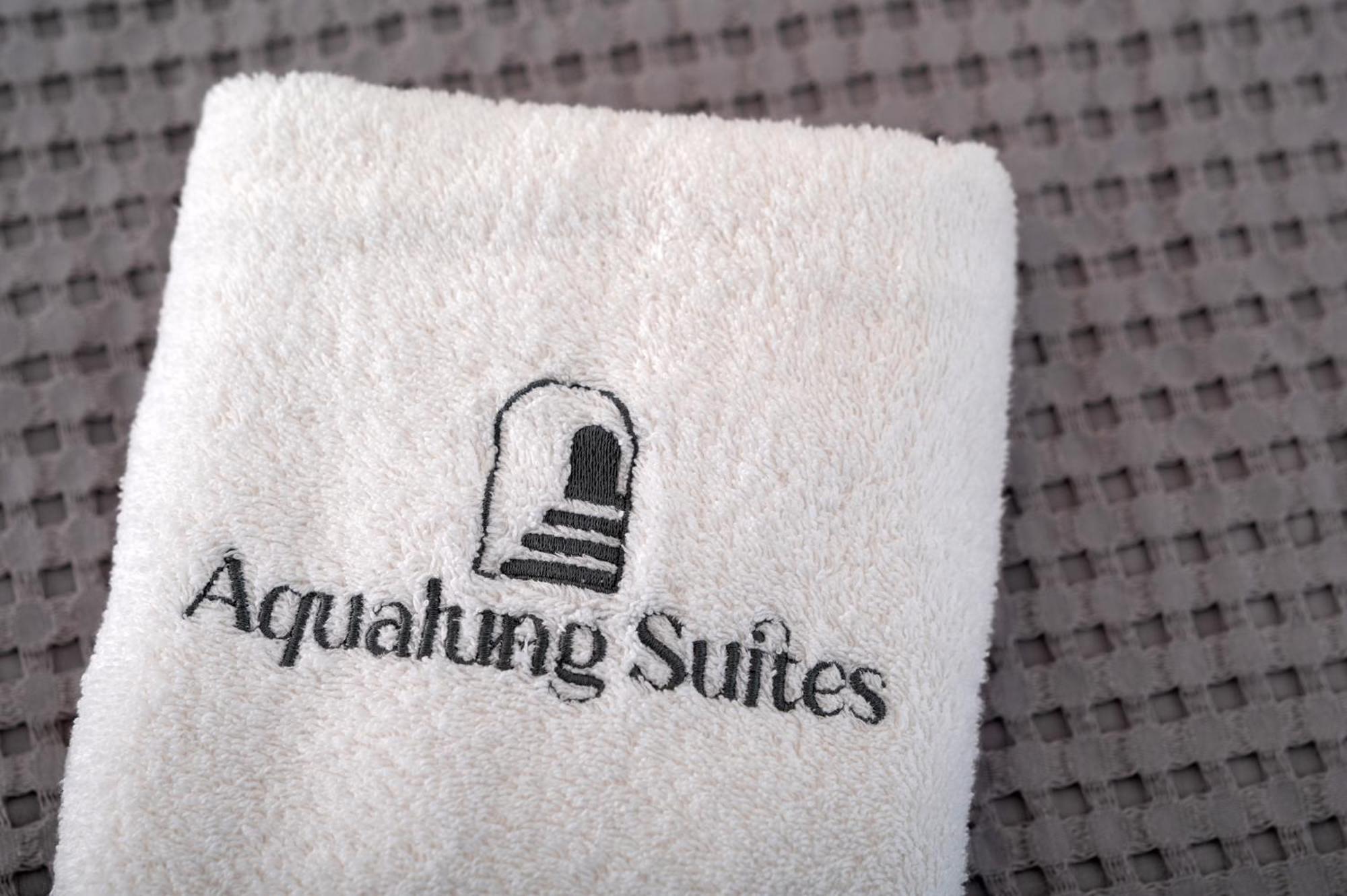 Aqualung Kamari (Santorini)