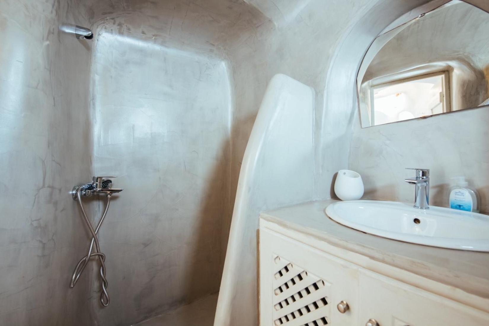 Blu Bianco Cave House By Sv Holiday home *