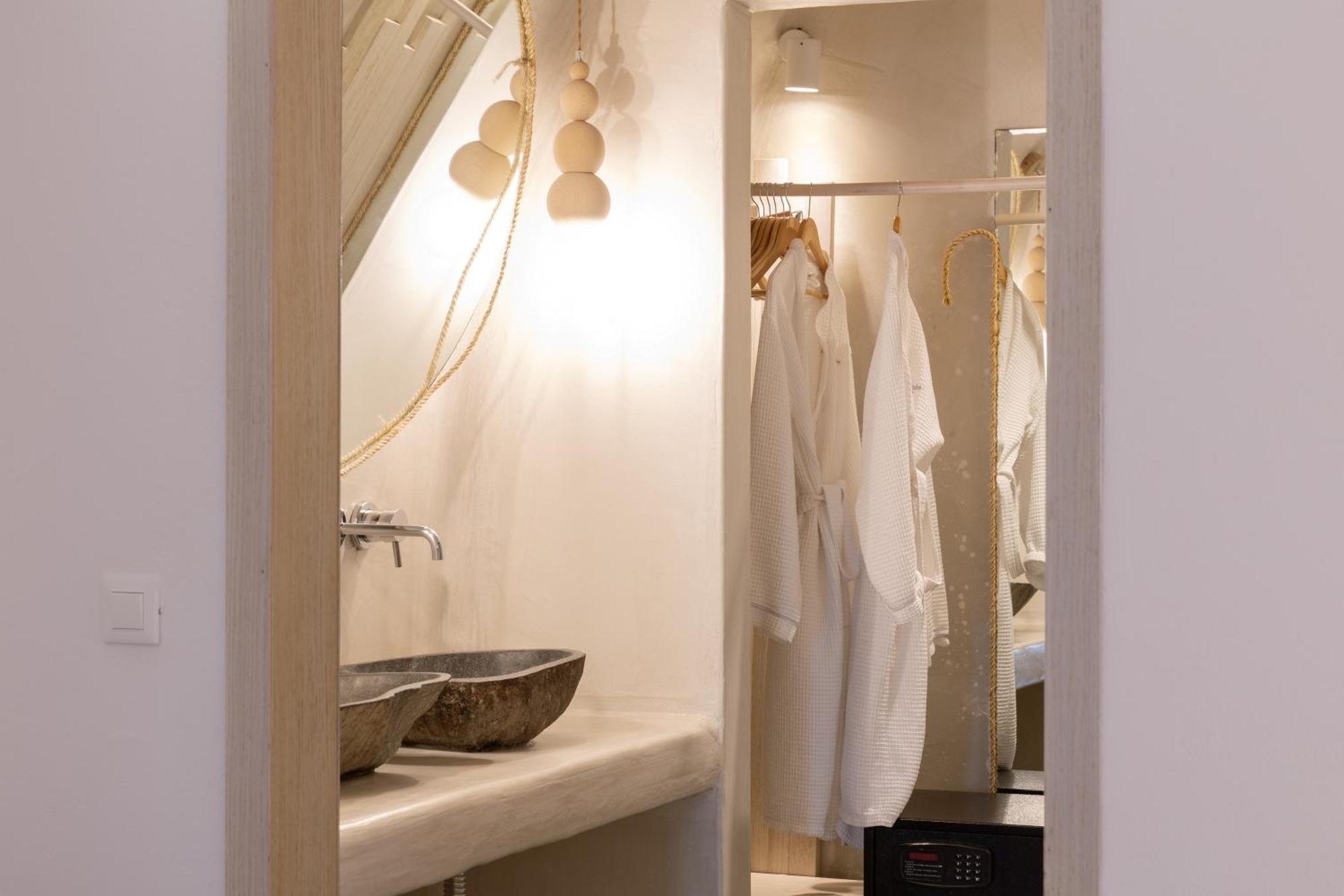 Aperto - Adults Only Hotel Fira (Santorini)