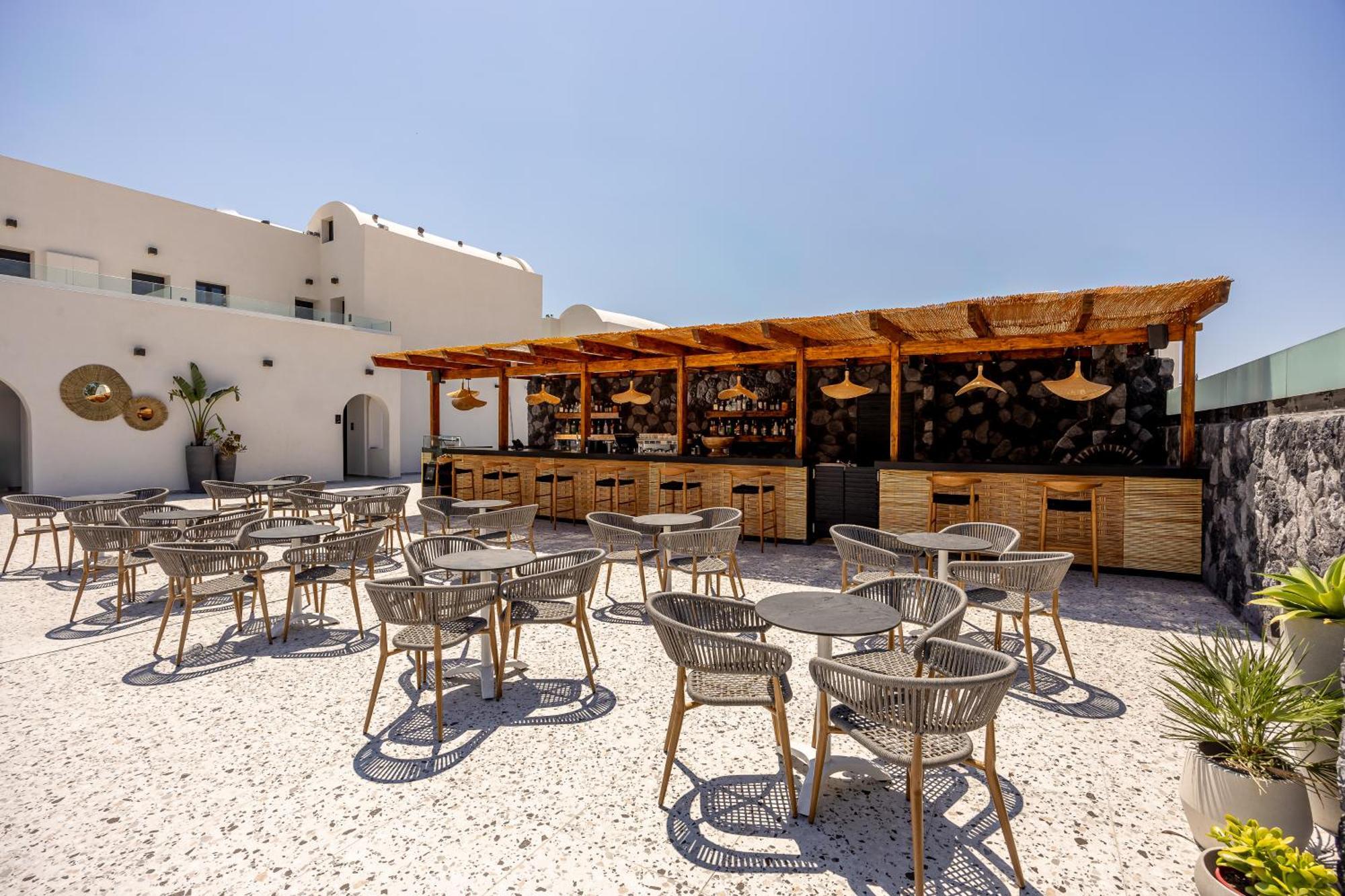 Santo Mangata Boutique 5* Perissa (Santorini)