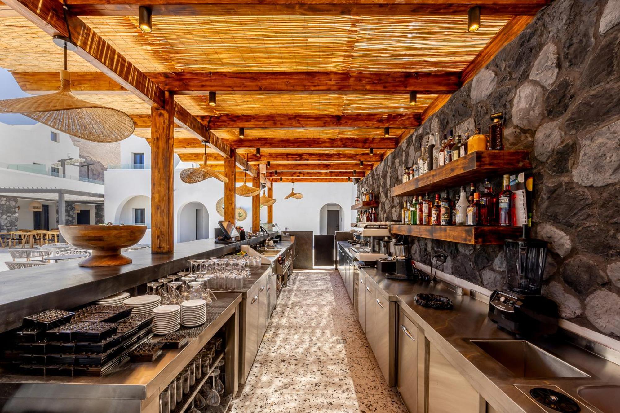 Santo Mangata Boutique 5* Perissa (Santorini)