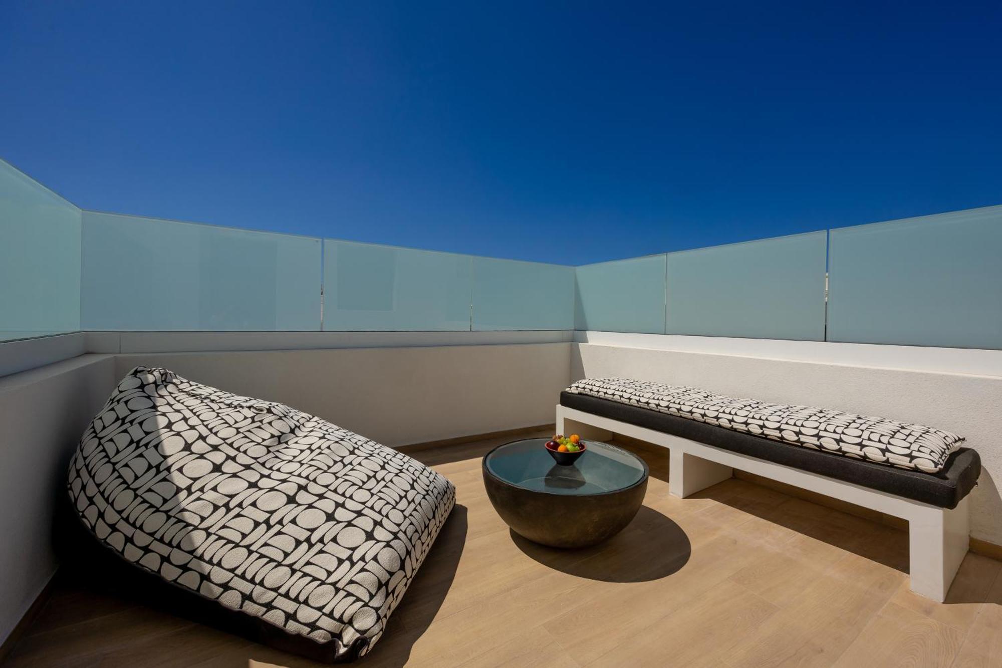 Santo Mangata Boutique Perissa (Santorini)