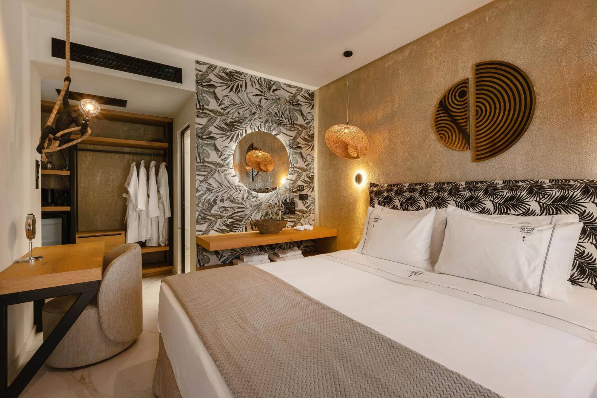 Hotel Santo Mangata Boutique Perissa (Santorini)