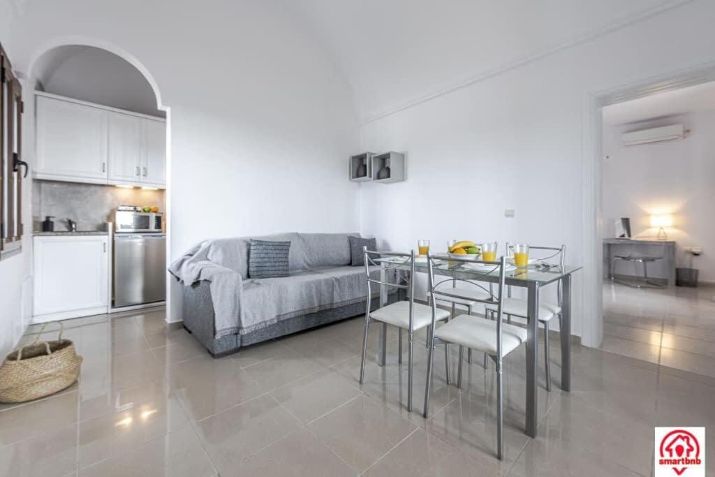 Modern Naya Escape In Santorini With Captivating Sea Views Megalochori (Santorini)